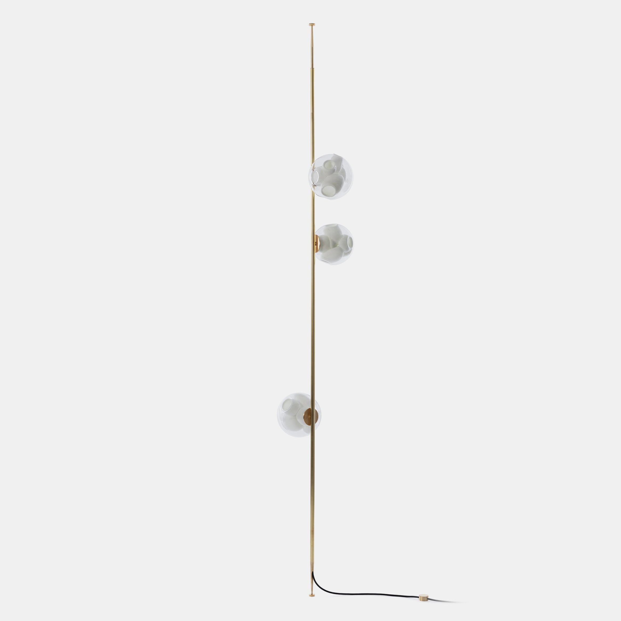 38V Floor-to-Ceiling Lamp - Image 3