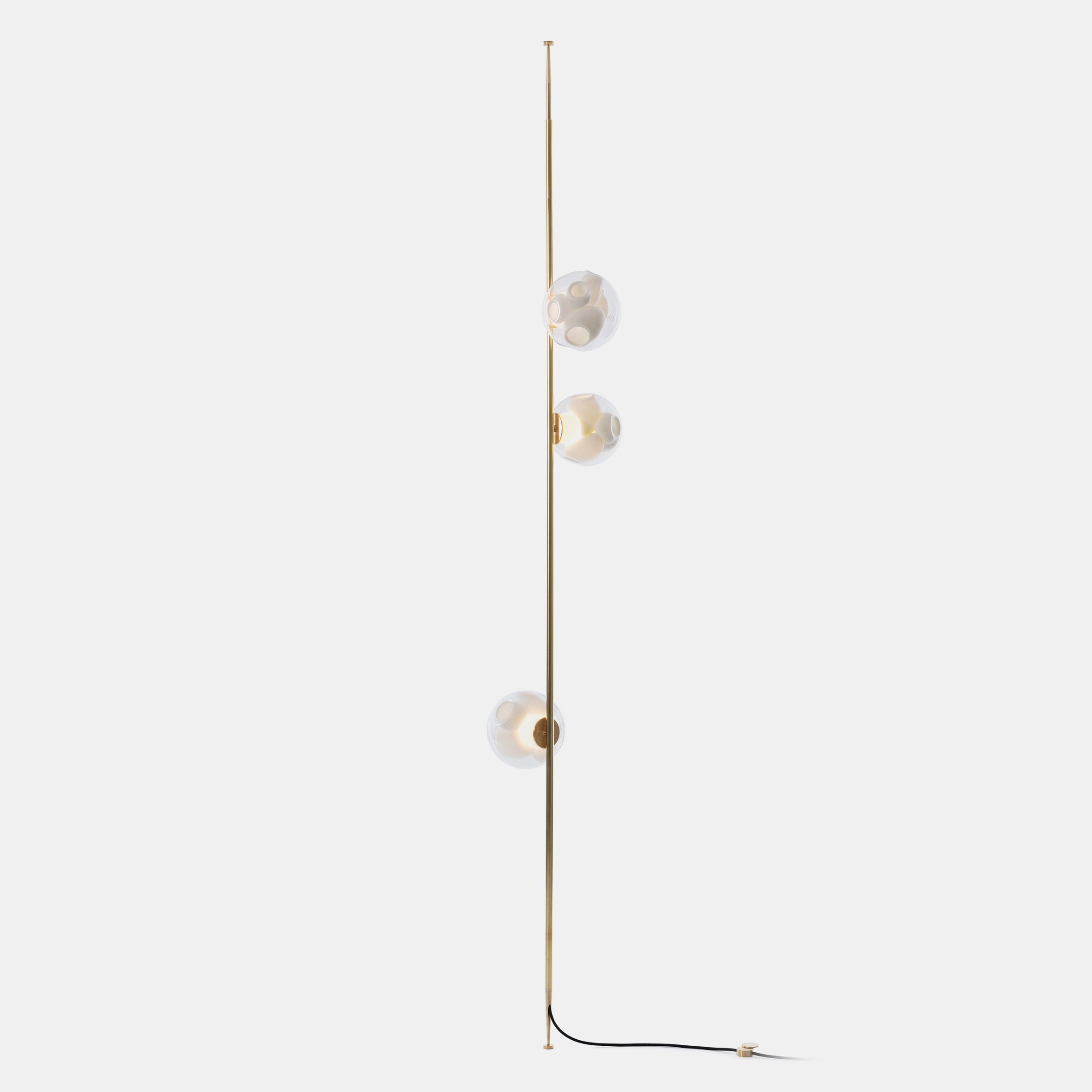 38V Floor-to-Ceiling Lamp - Image 4