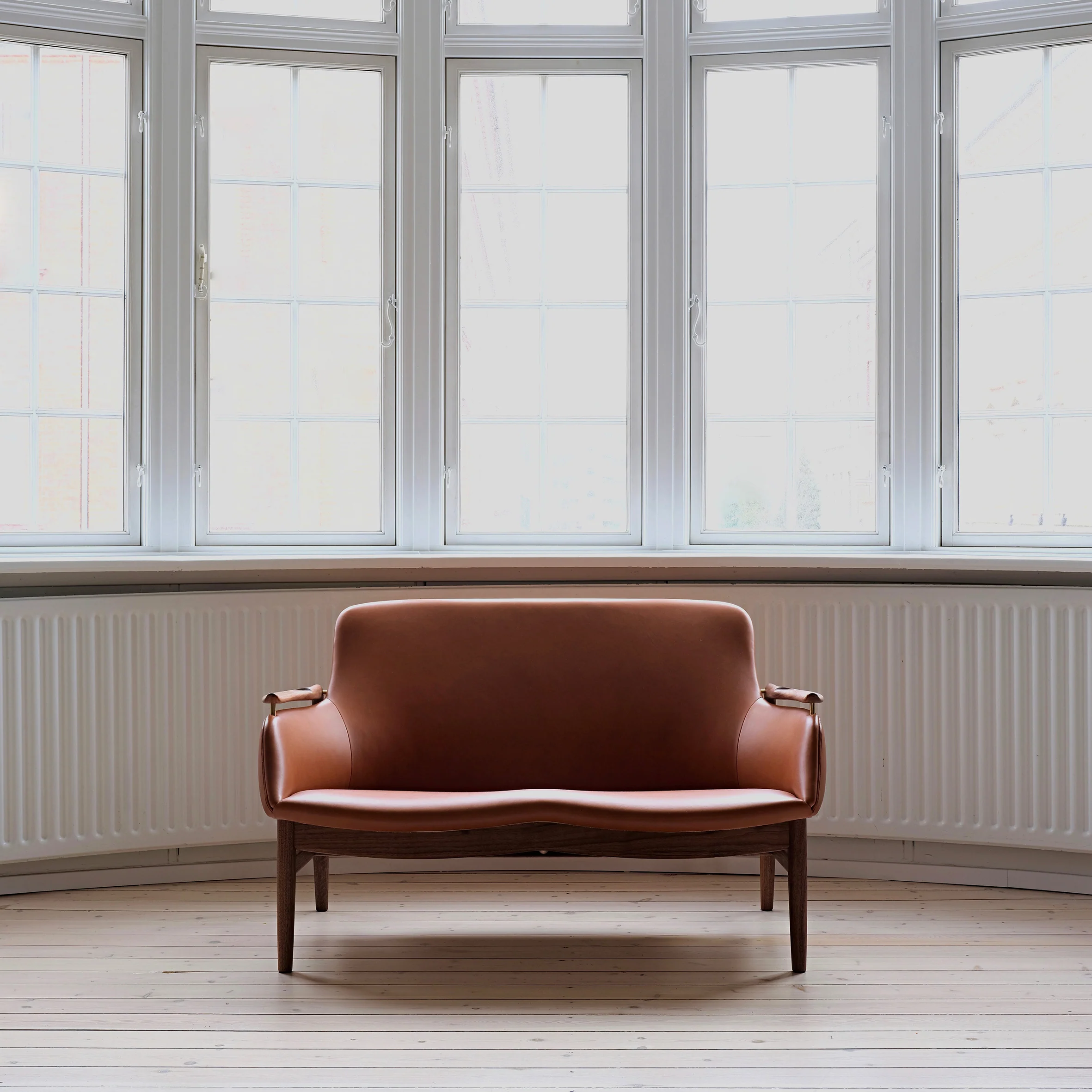 53 Sofa - Image 23
