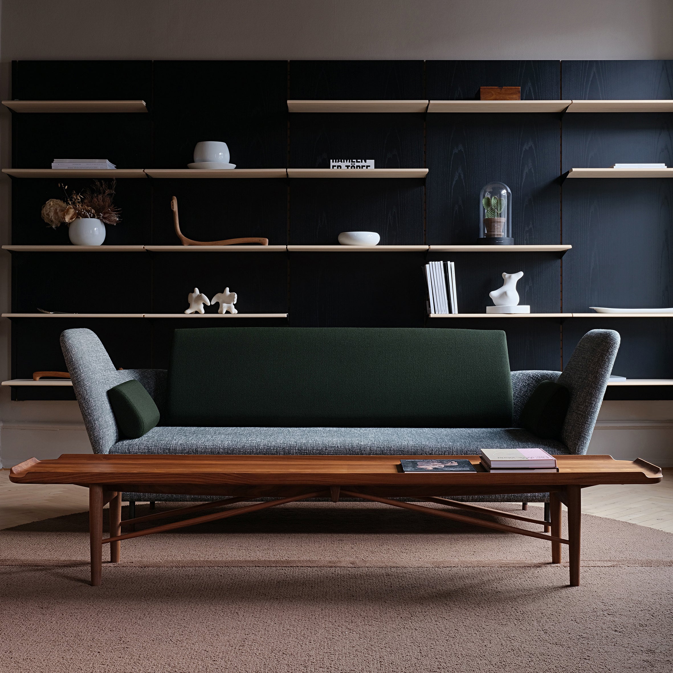 57 Sofa - Image 10