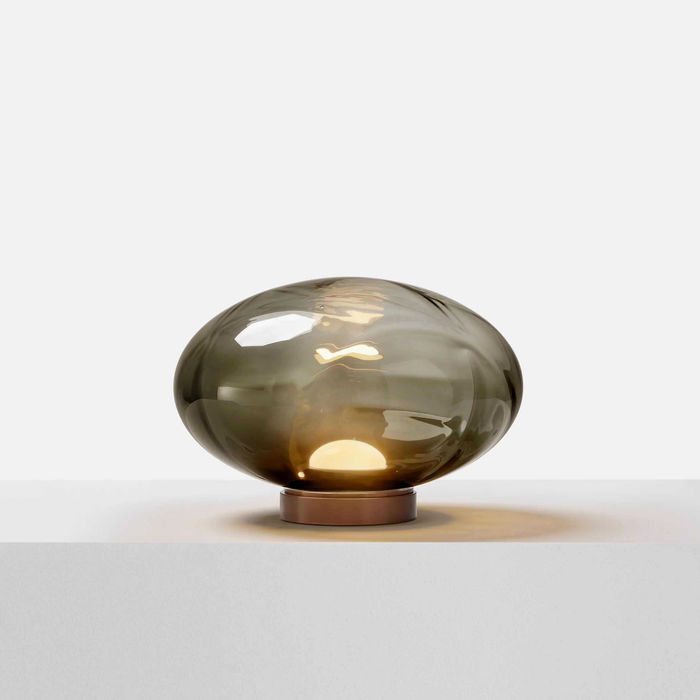 Aeris Table Lamp - Image 10