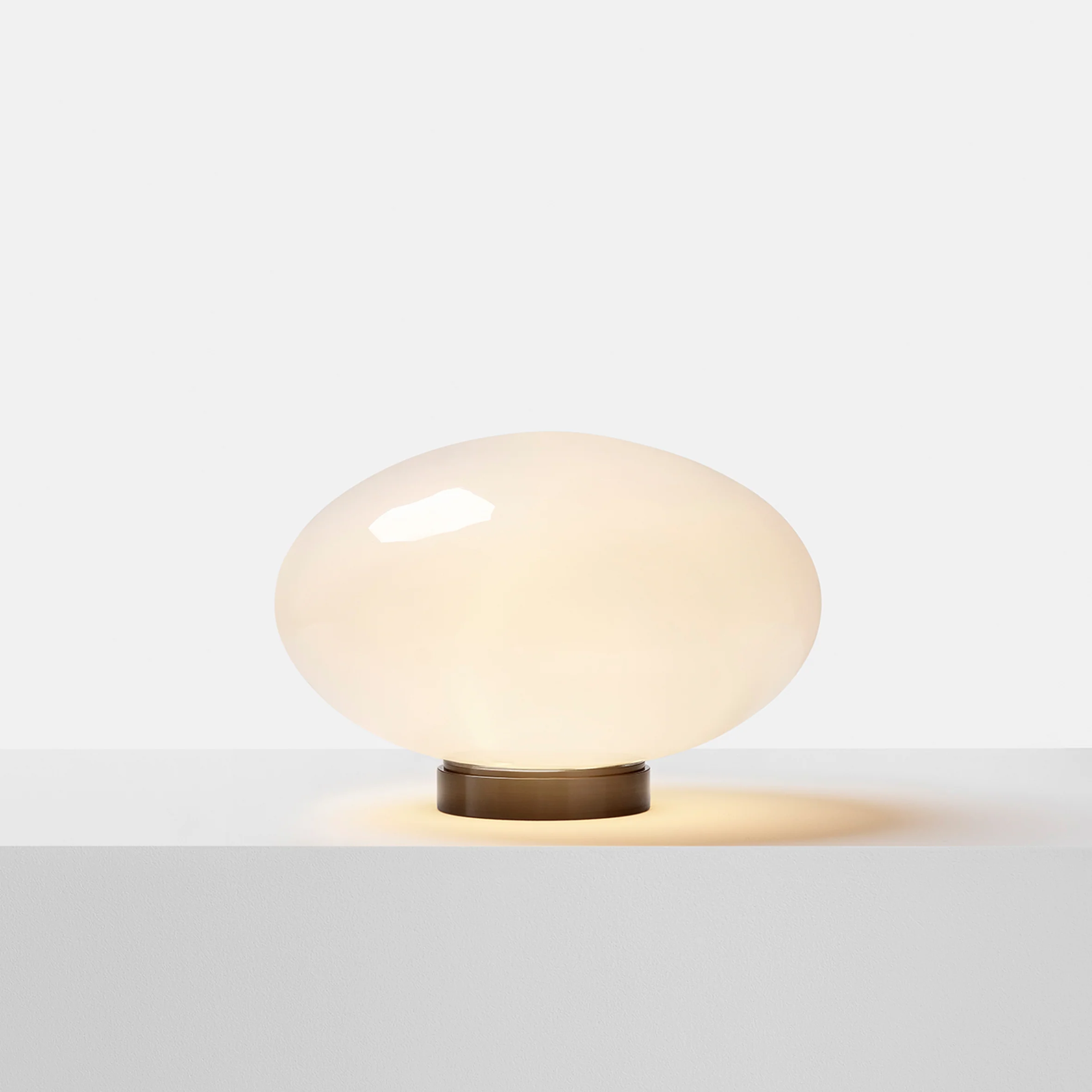 Aeris Table Lamp - Image 4