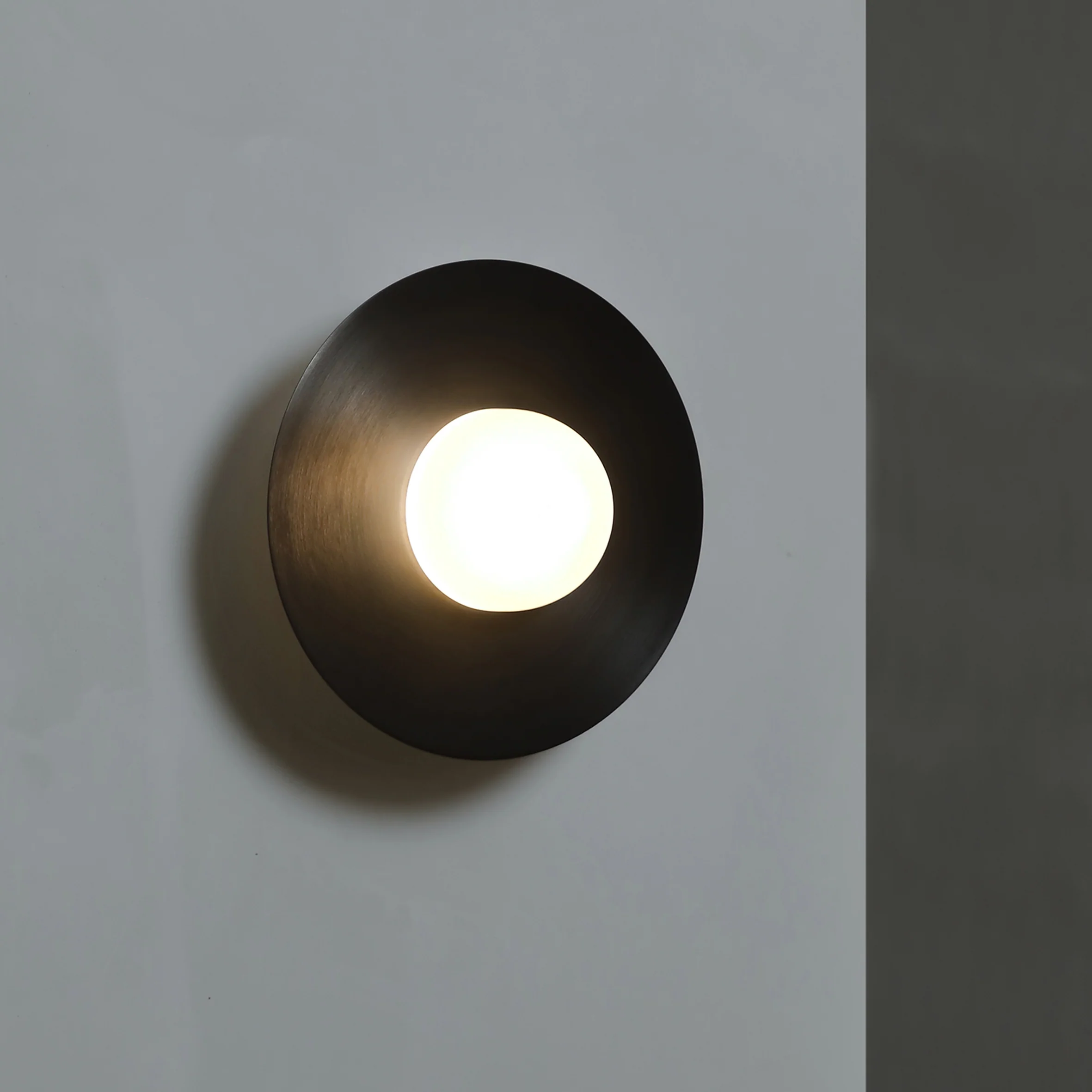 Alba Simple Wall Light - Image 5