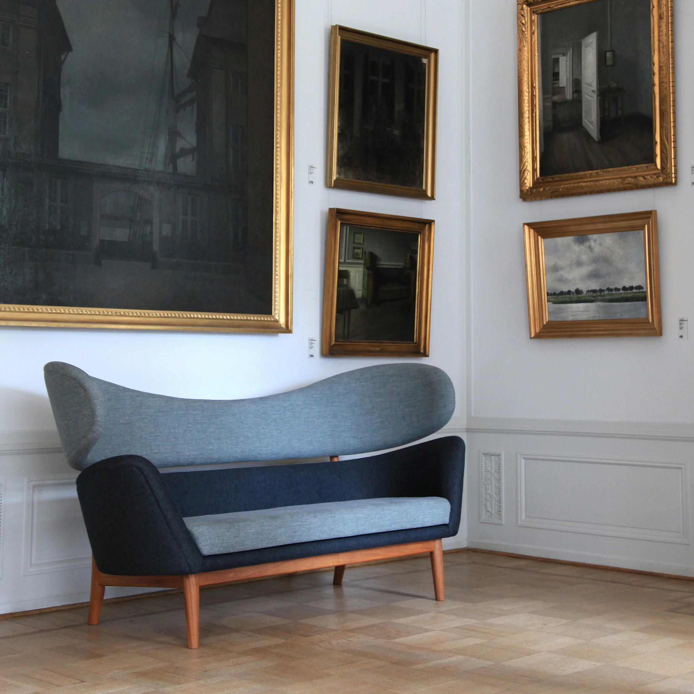 Baker Sofa - Image 16