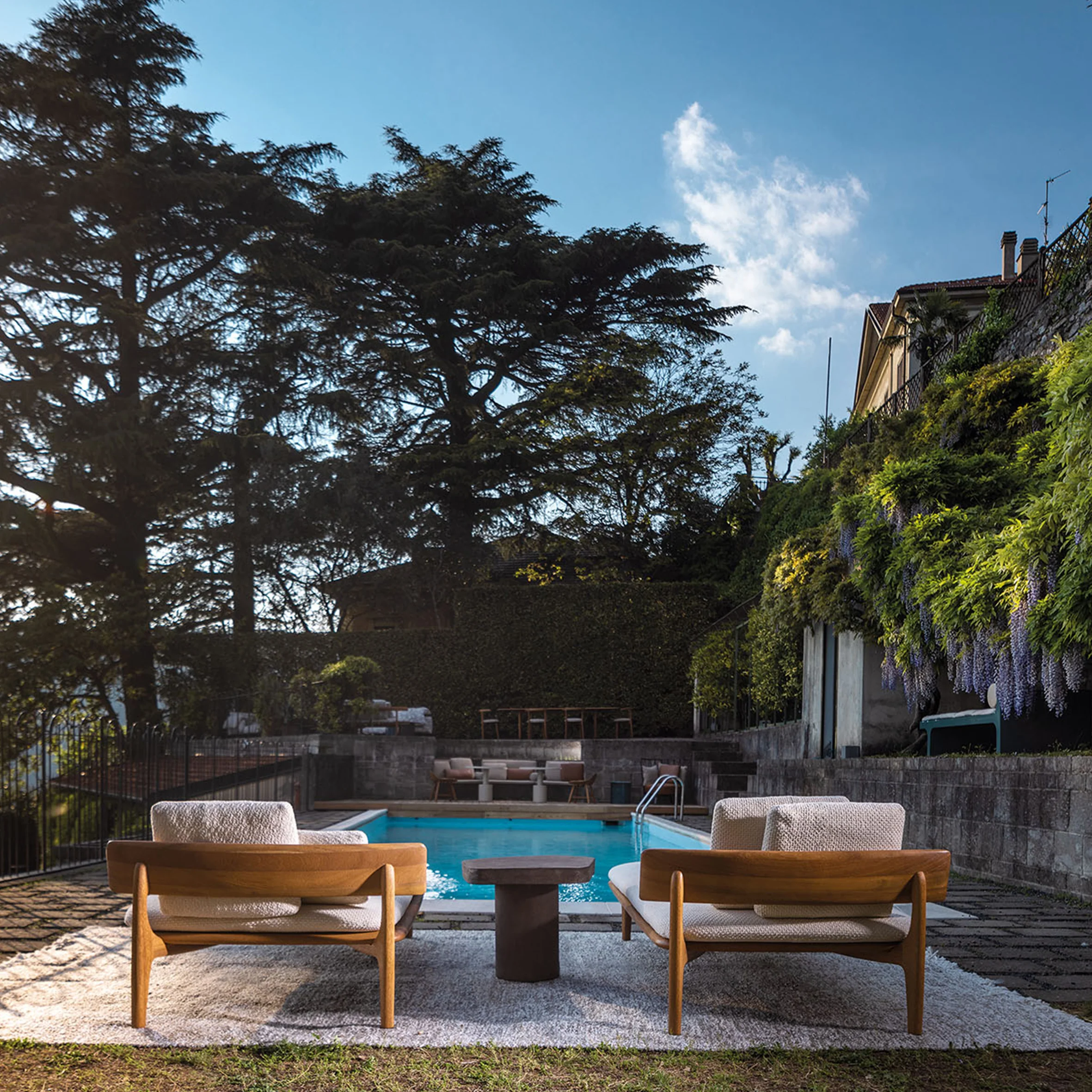 Bao Outdoor Coffee Table - Image 3