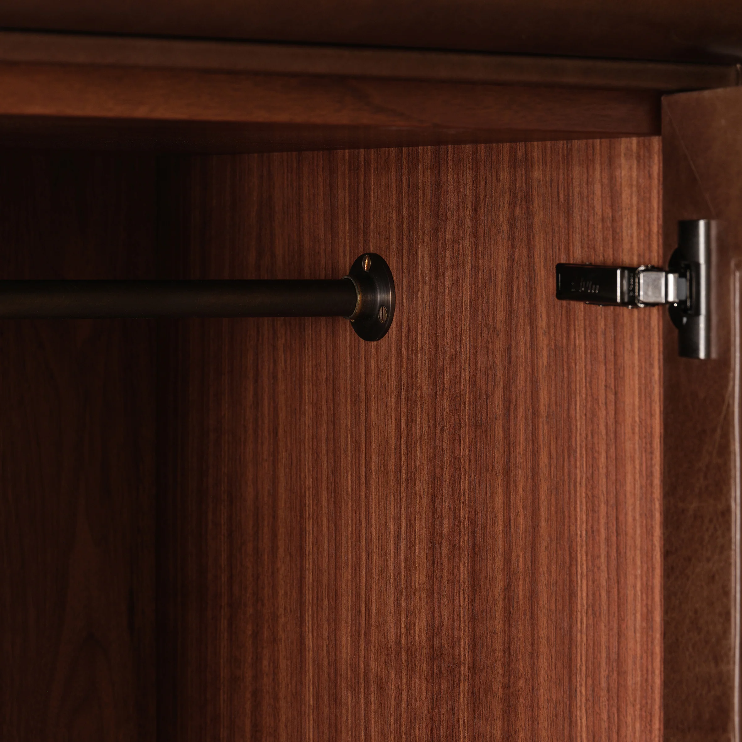 Bembo Wardrobe - Image 6