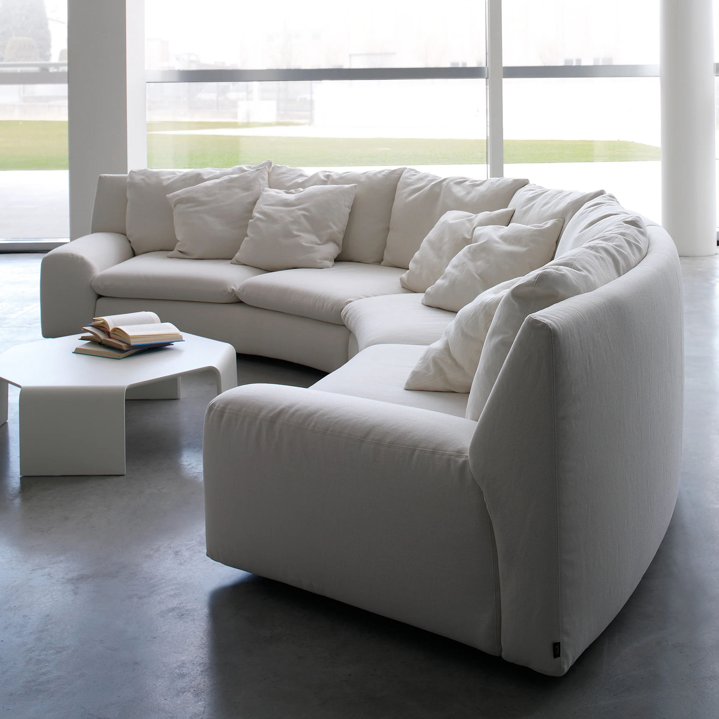 Ben Ben Sofa - Image 10