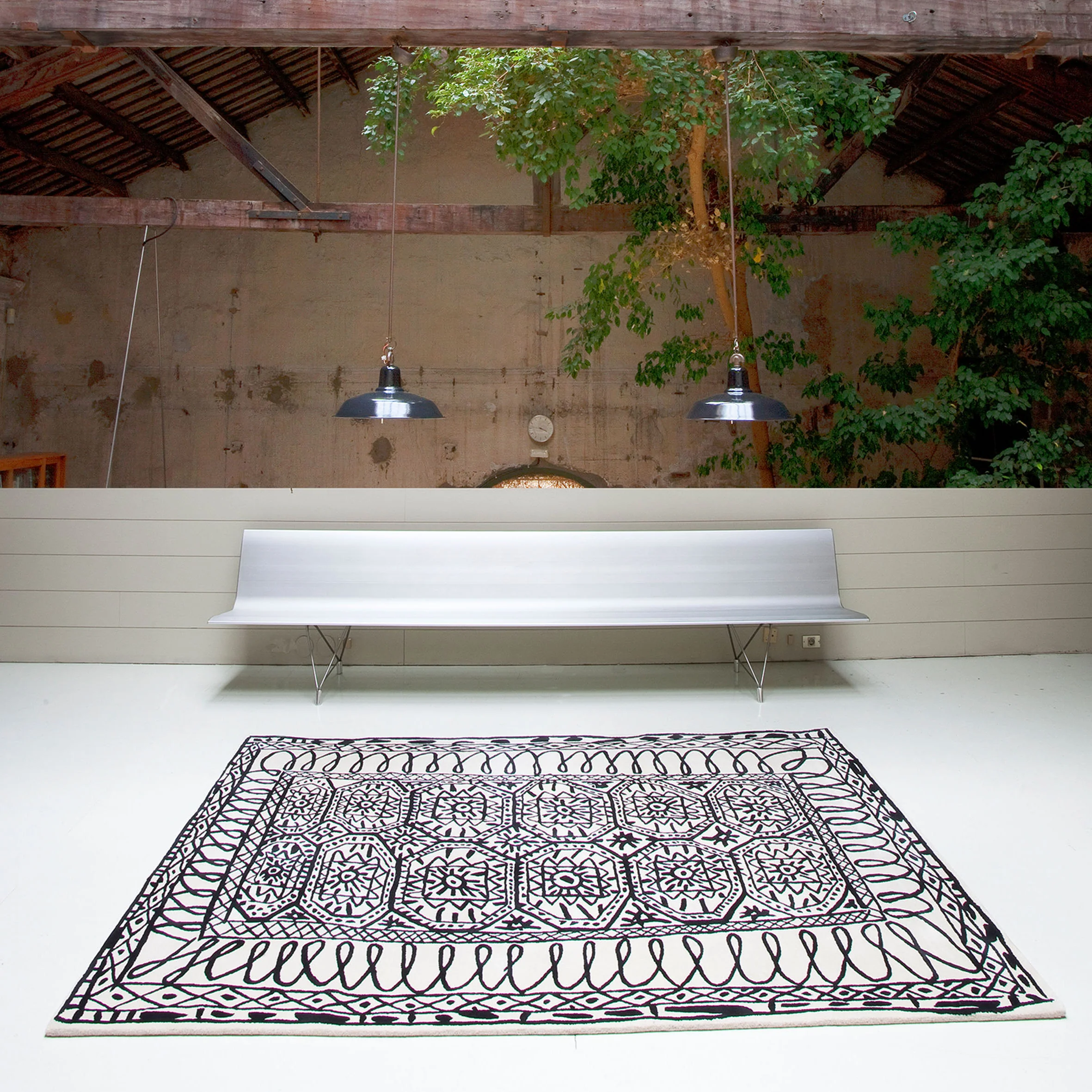 Black on White Rug - Estambul - Image 4