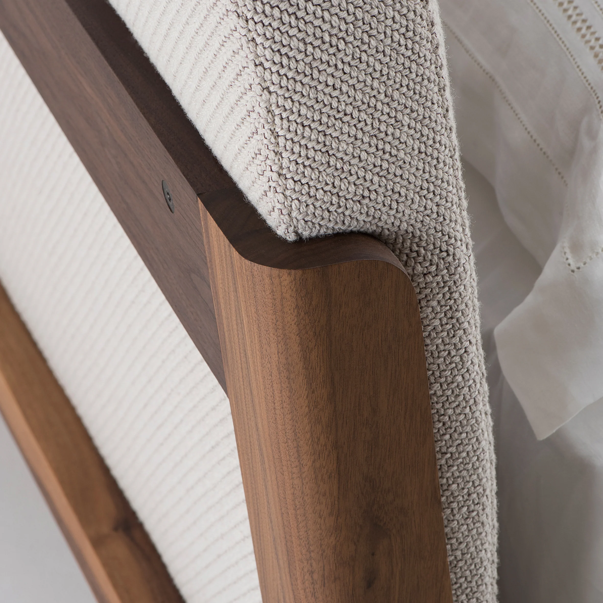 Capo Bed - Image 5
