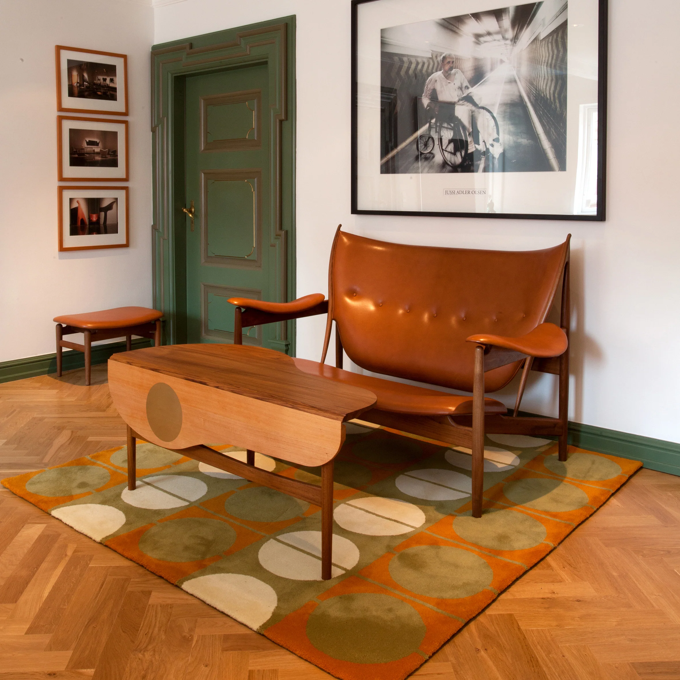 Chieftain Sofa - Image 5