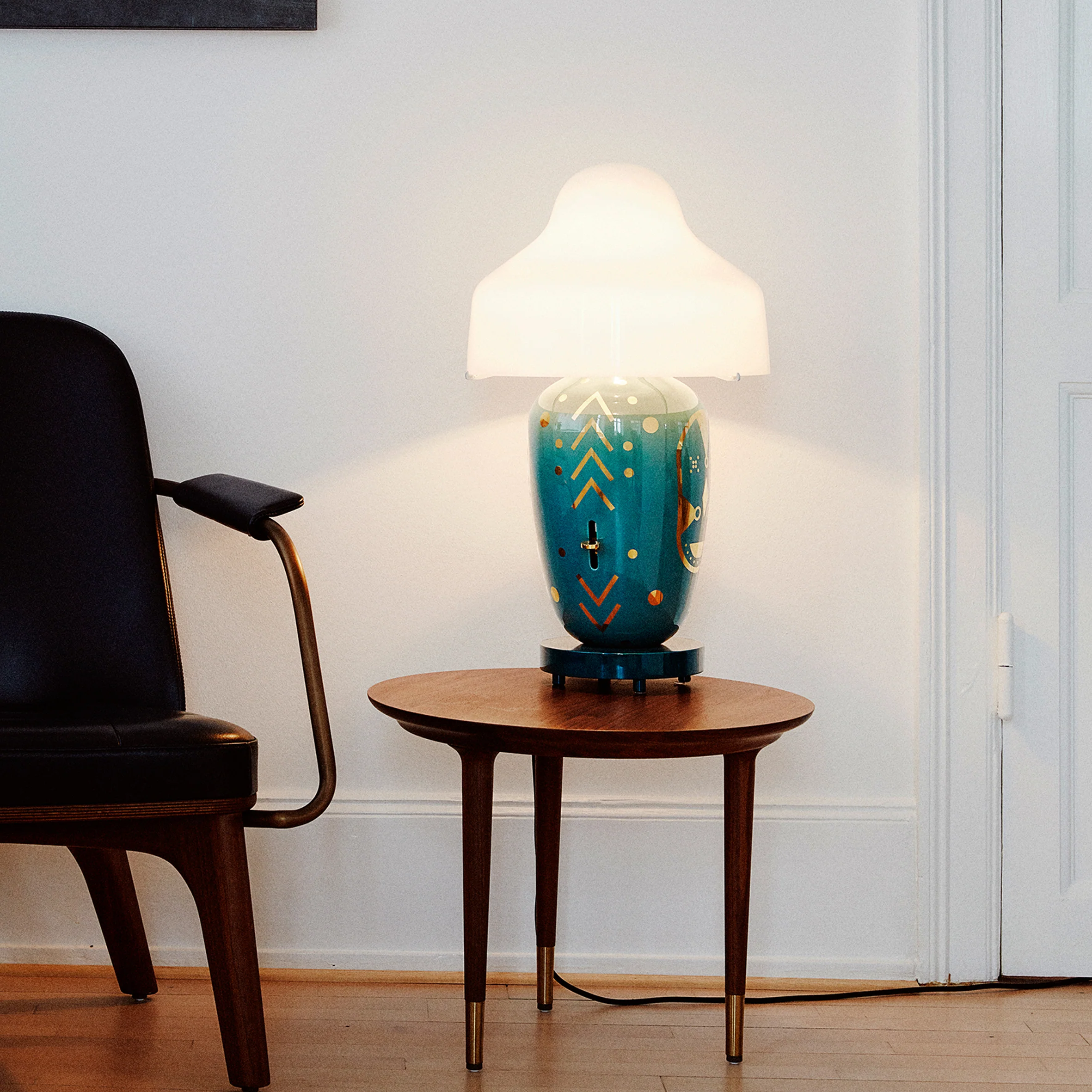Chinoz Table Lamp - Image 10