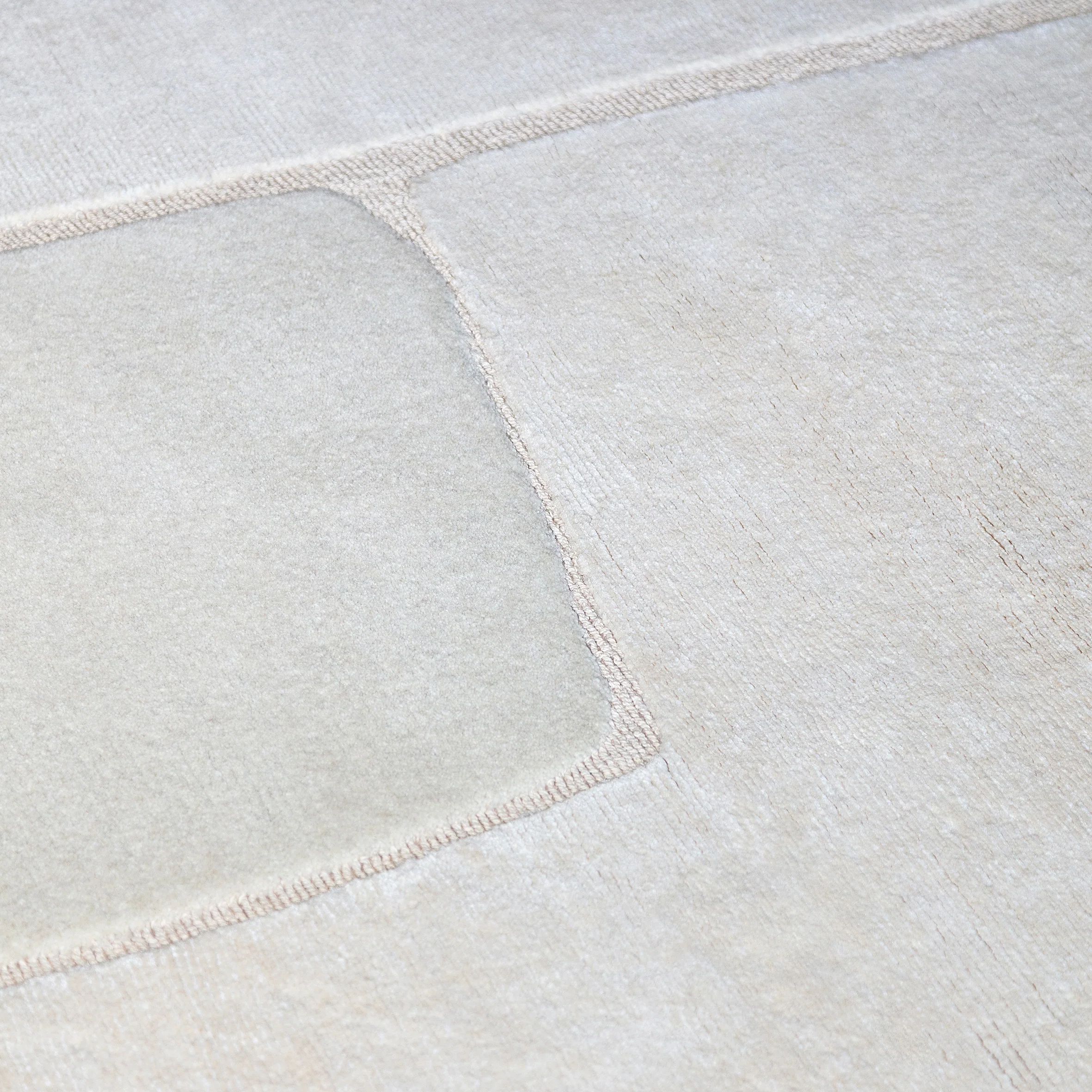 Cut Out Monocromo Rug - Linen - Image 2