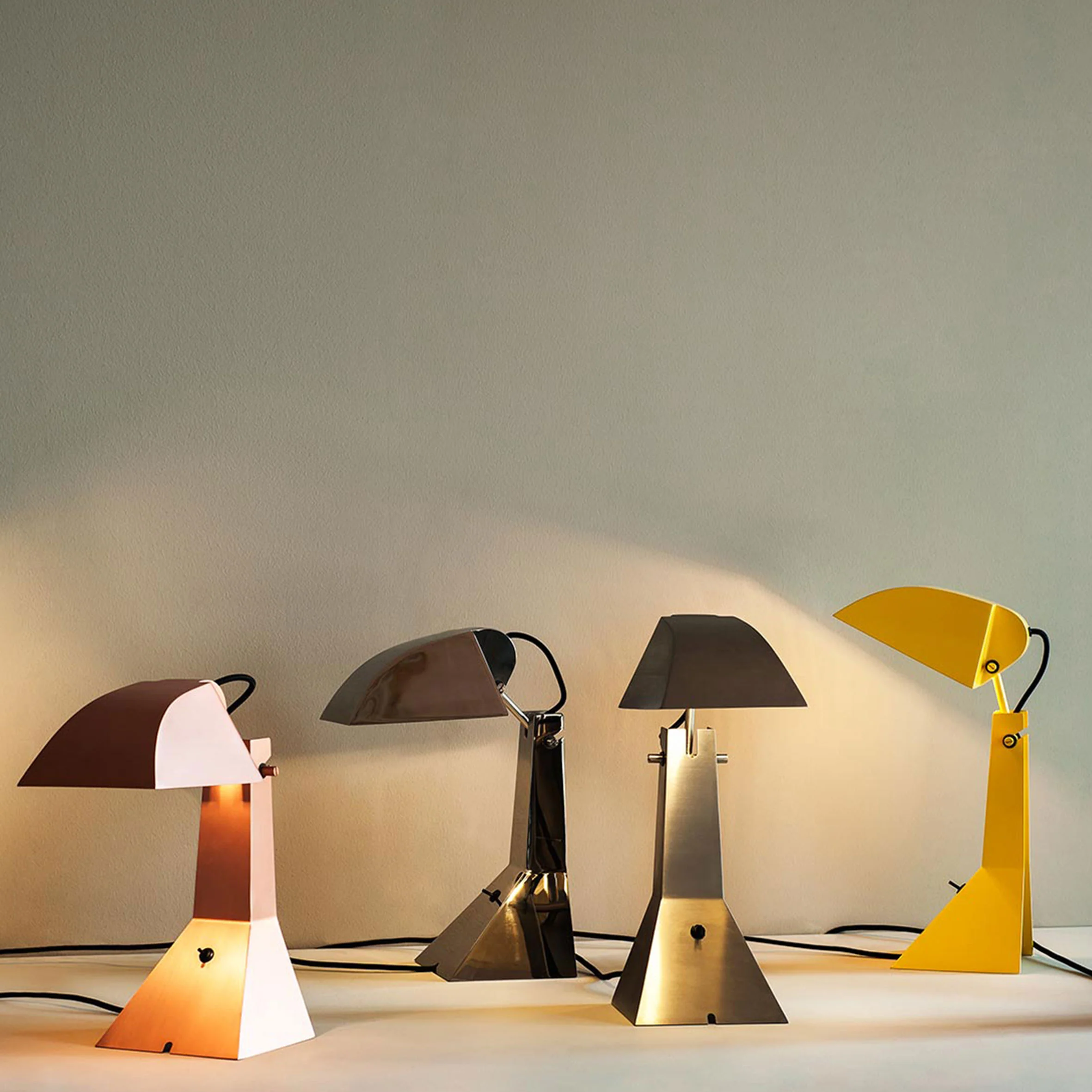 E63 Table Lamp - Image 14