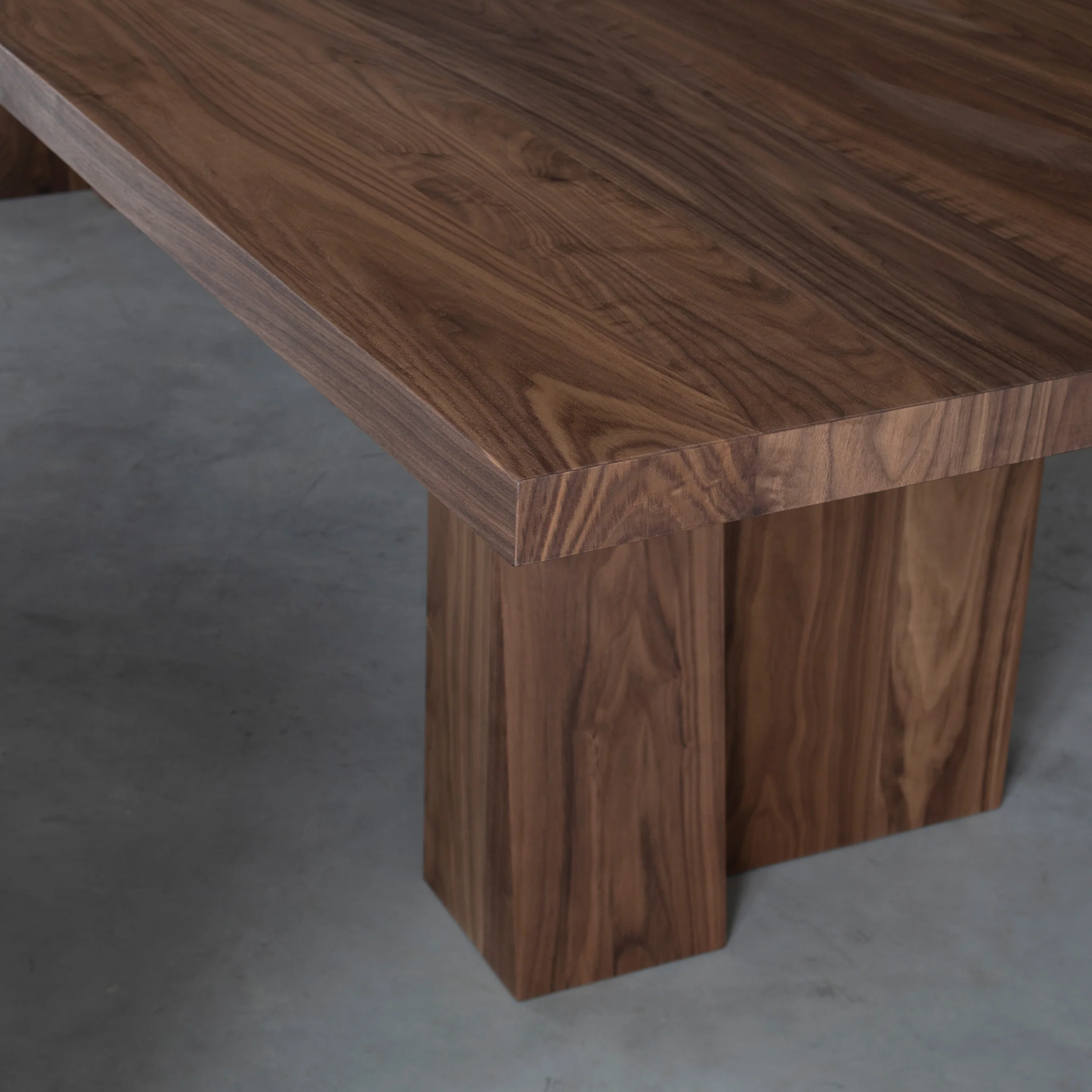 Eli Dining Table - Image 10