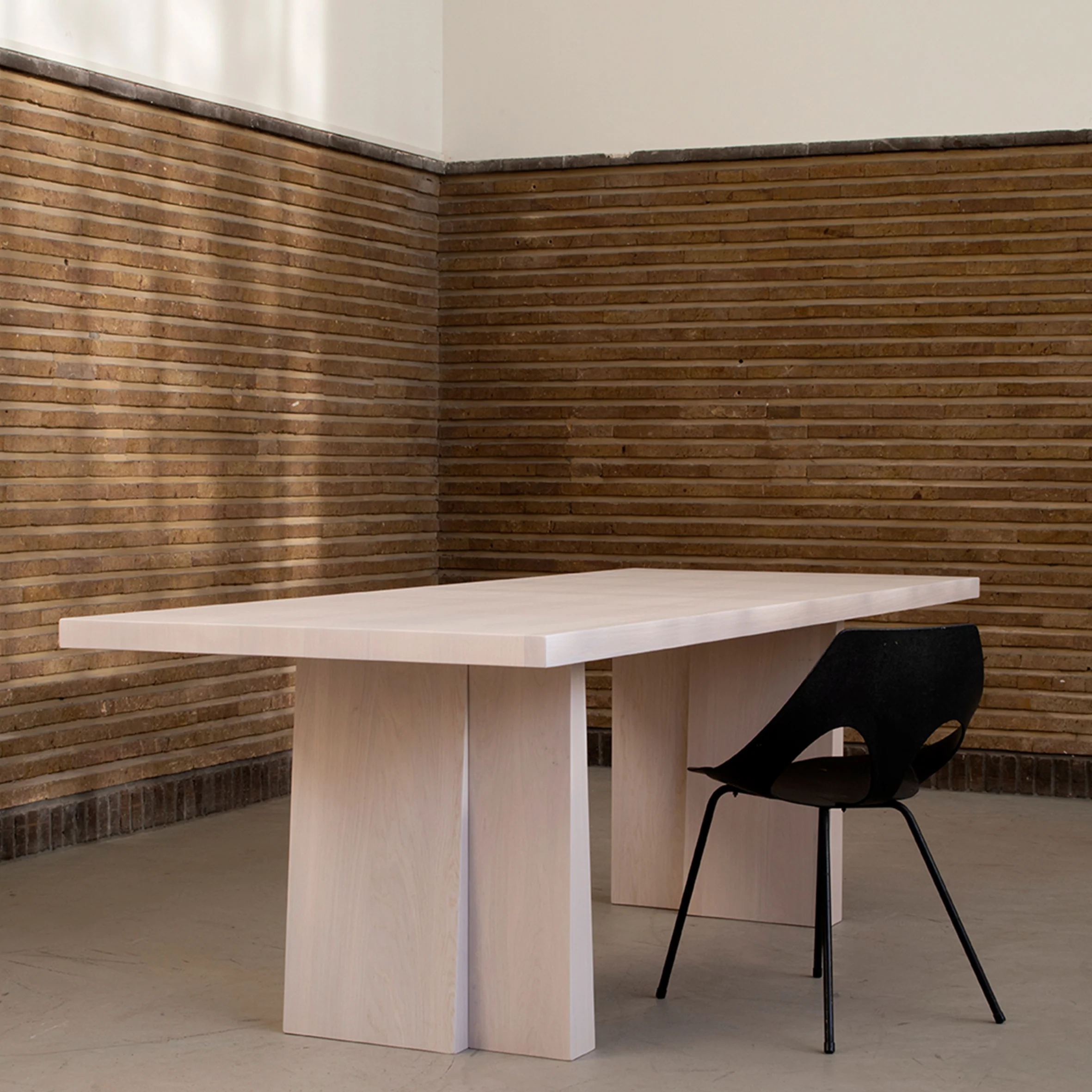 Eli Dining Table - Image 14