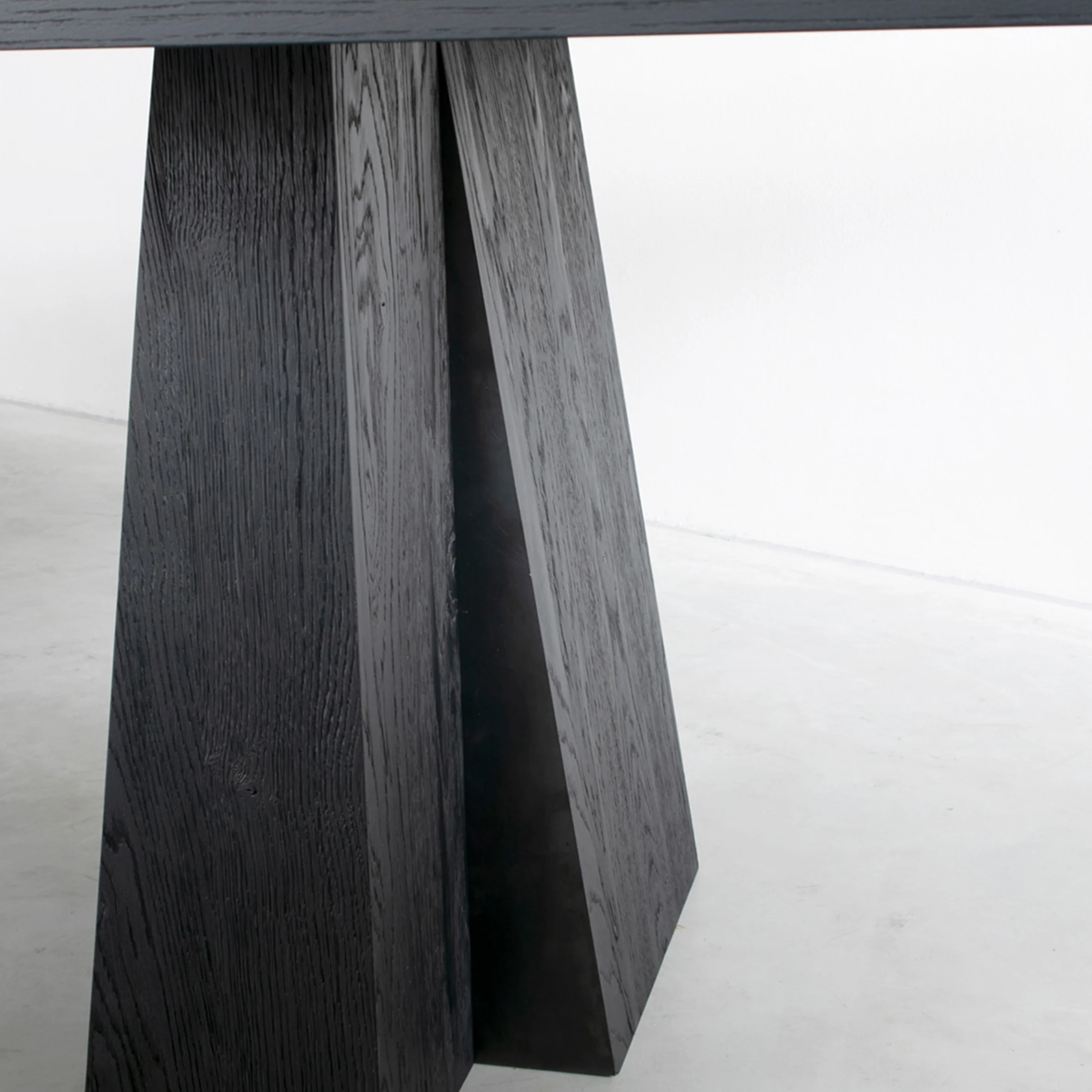 Eli Dining Table - Image 5