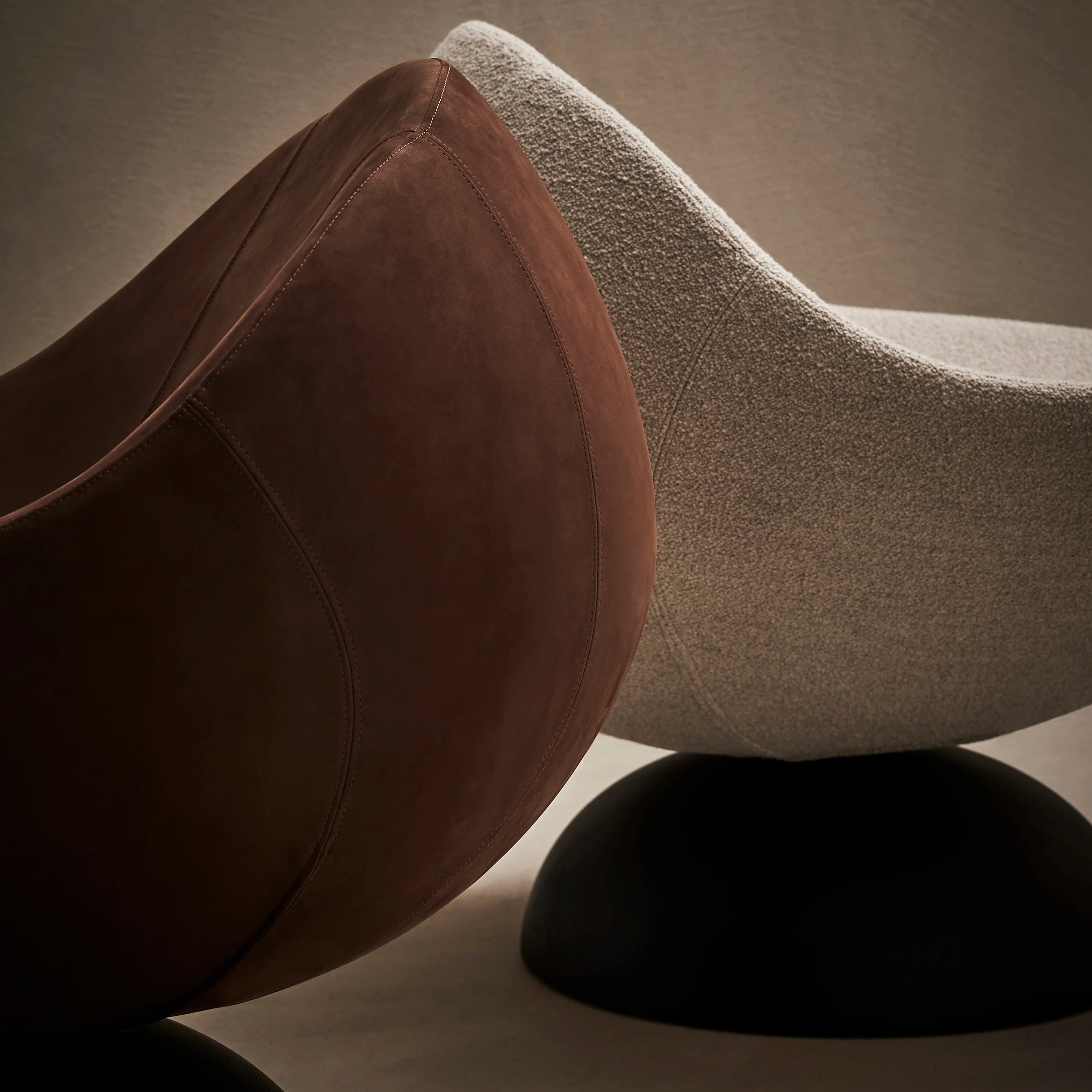 Glove Lounge Chair - Image 5