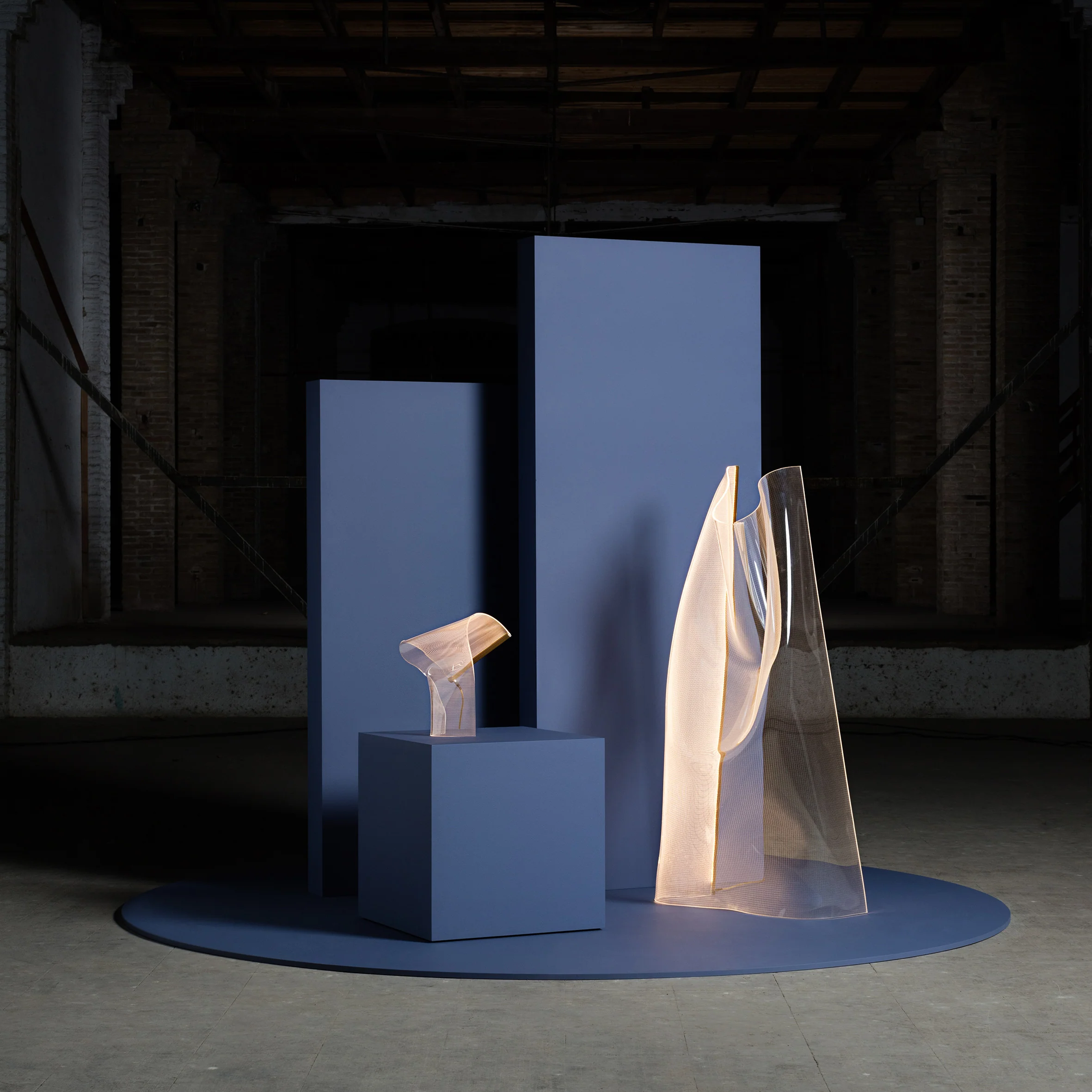 Gweilo QIN PE Floor Lamp - Image 4