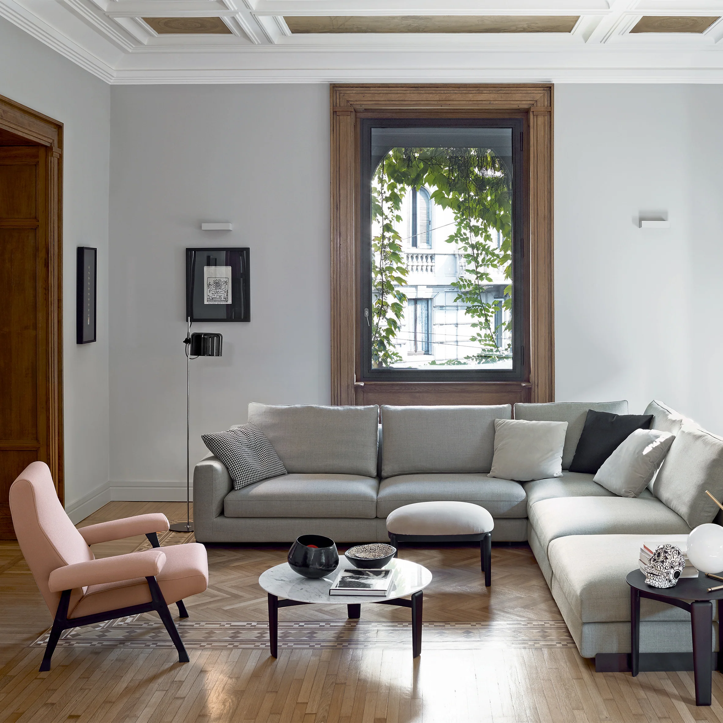 Hall Armchair - Image 3
