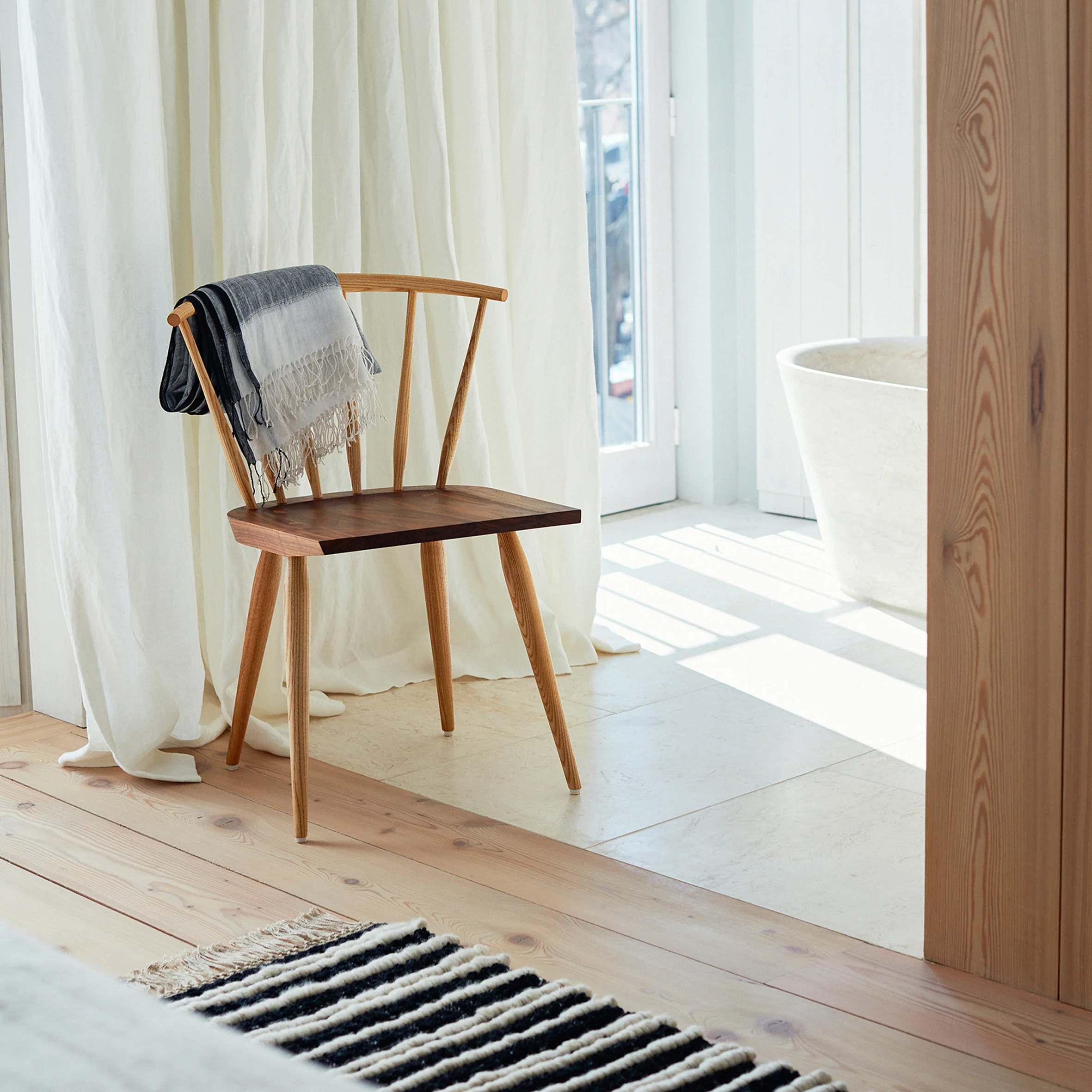 Ibstone Windsor Chair - Image 5