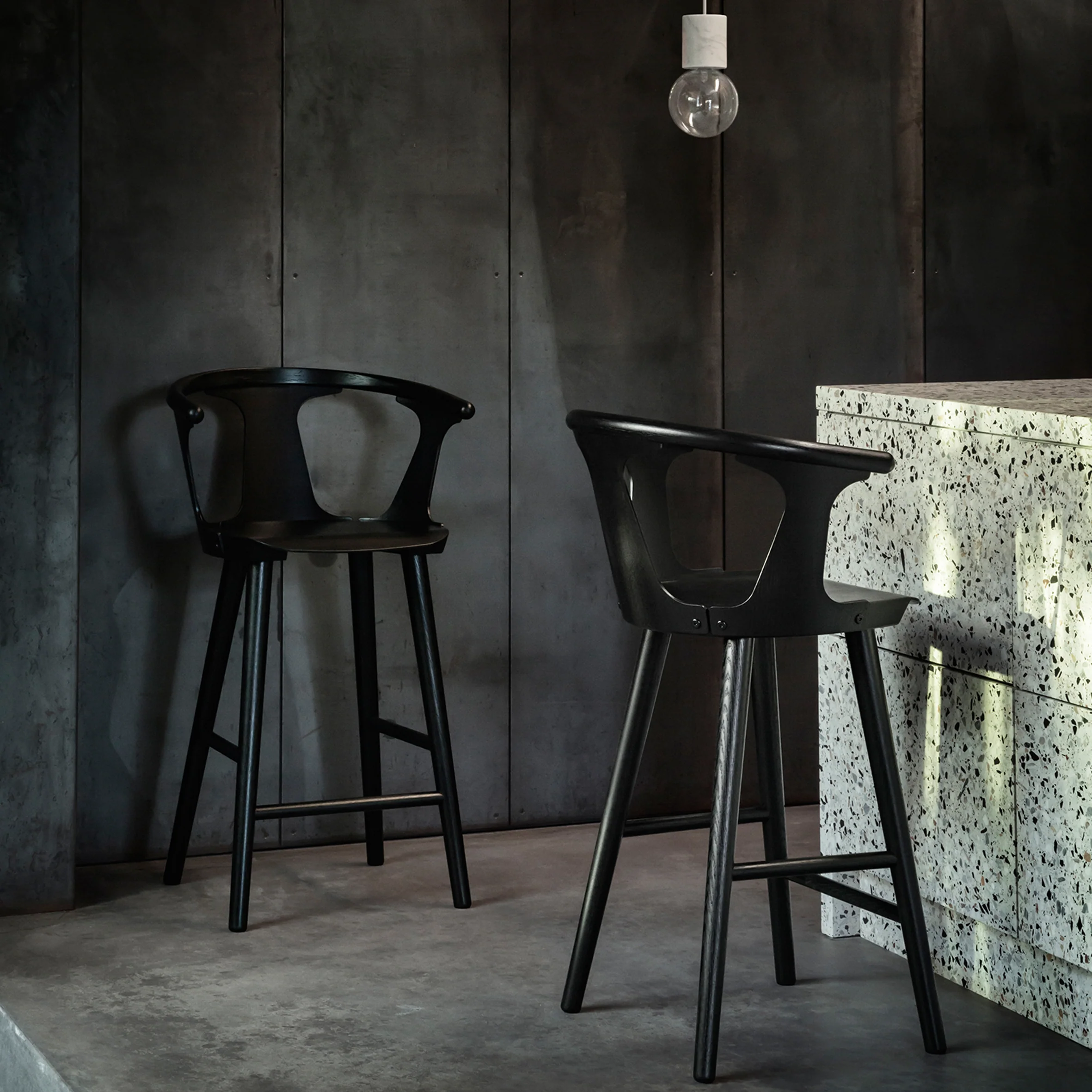 In Between Bar Stool - Image 10