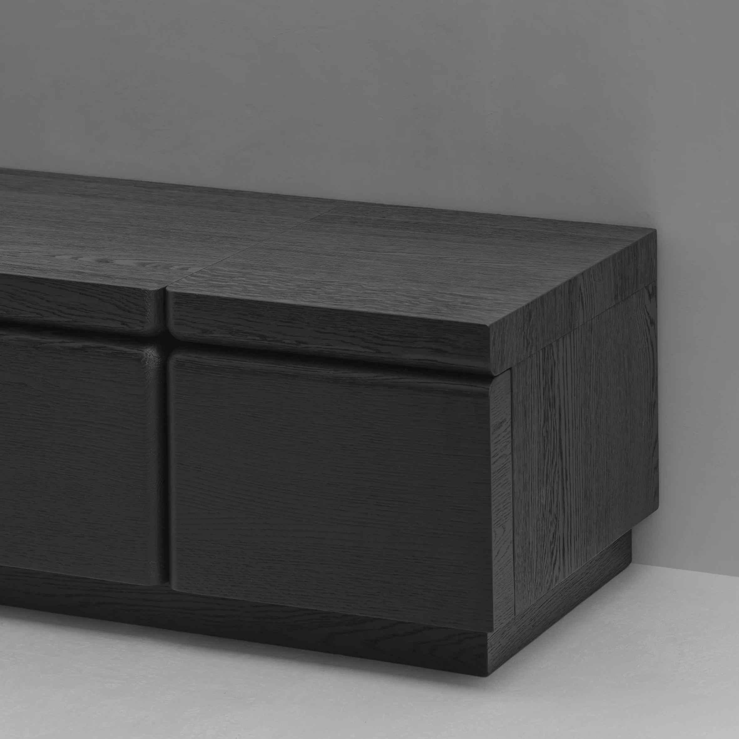 Kast Low Sideboard - Image 2