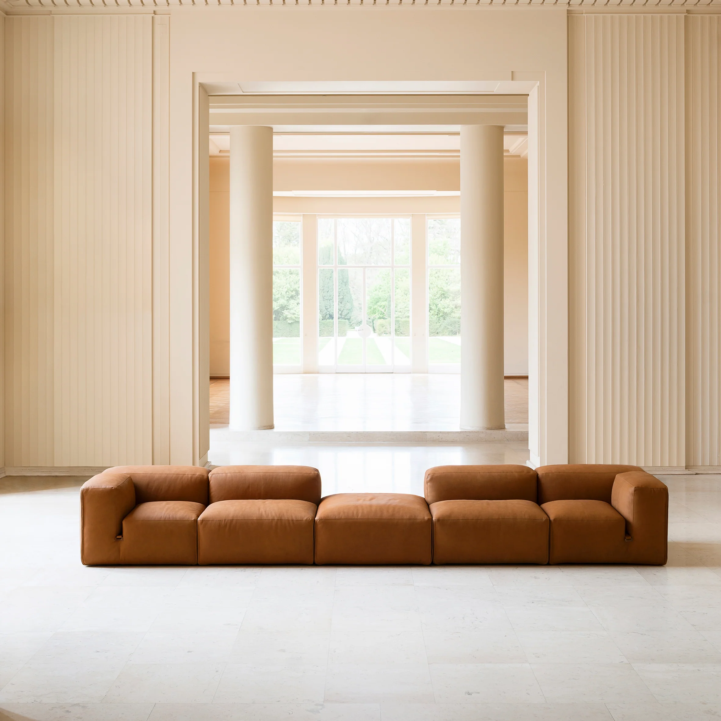 Le Mura Sofa - Image 4
