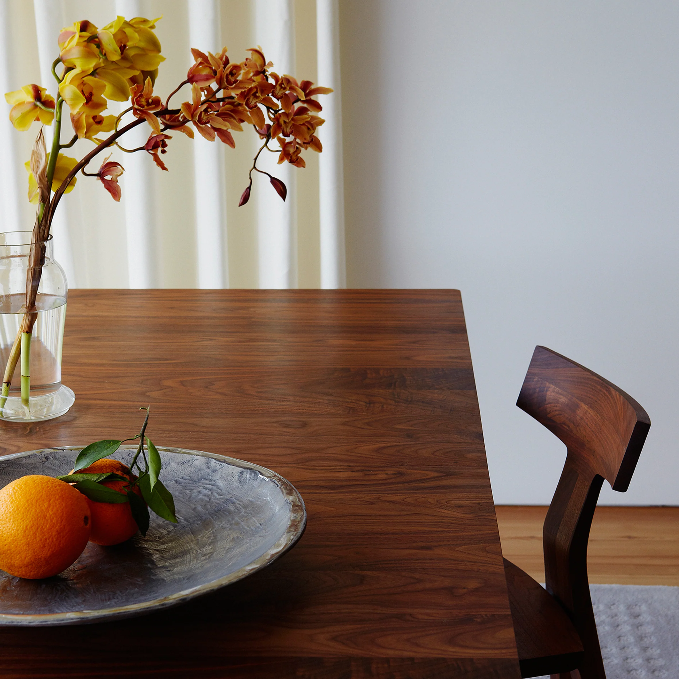 Light Dining Table - Image 9