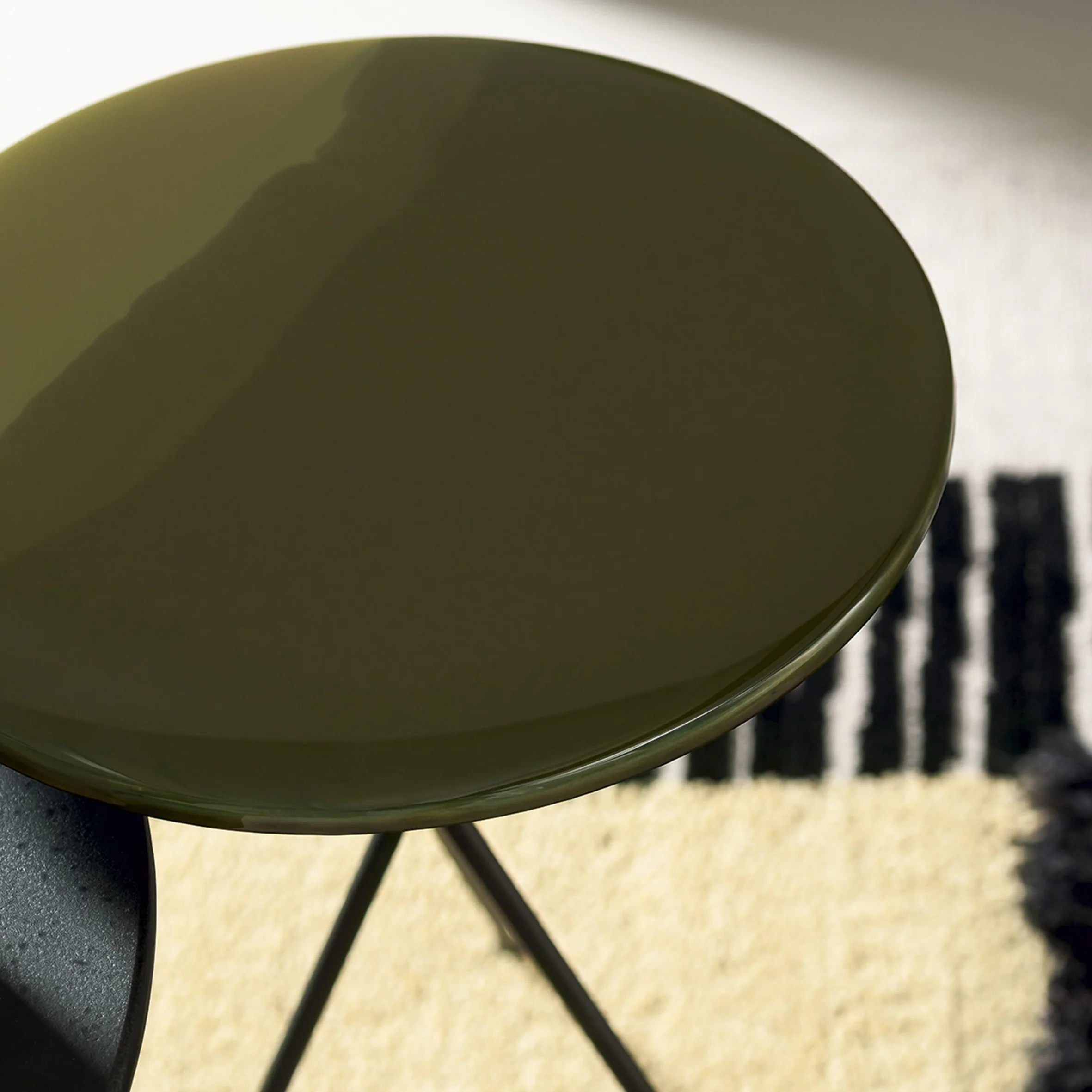 Liquid Side Table - Image 4