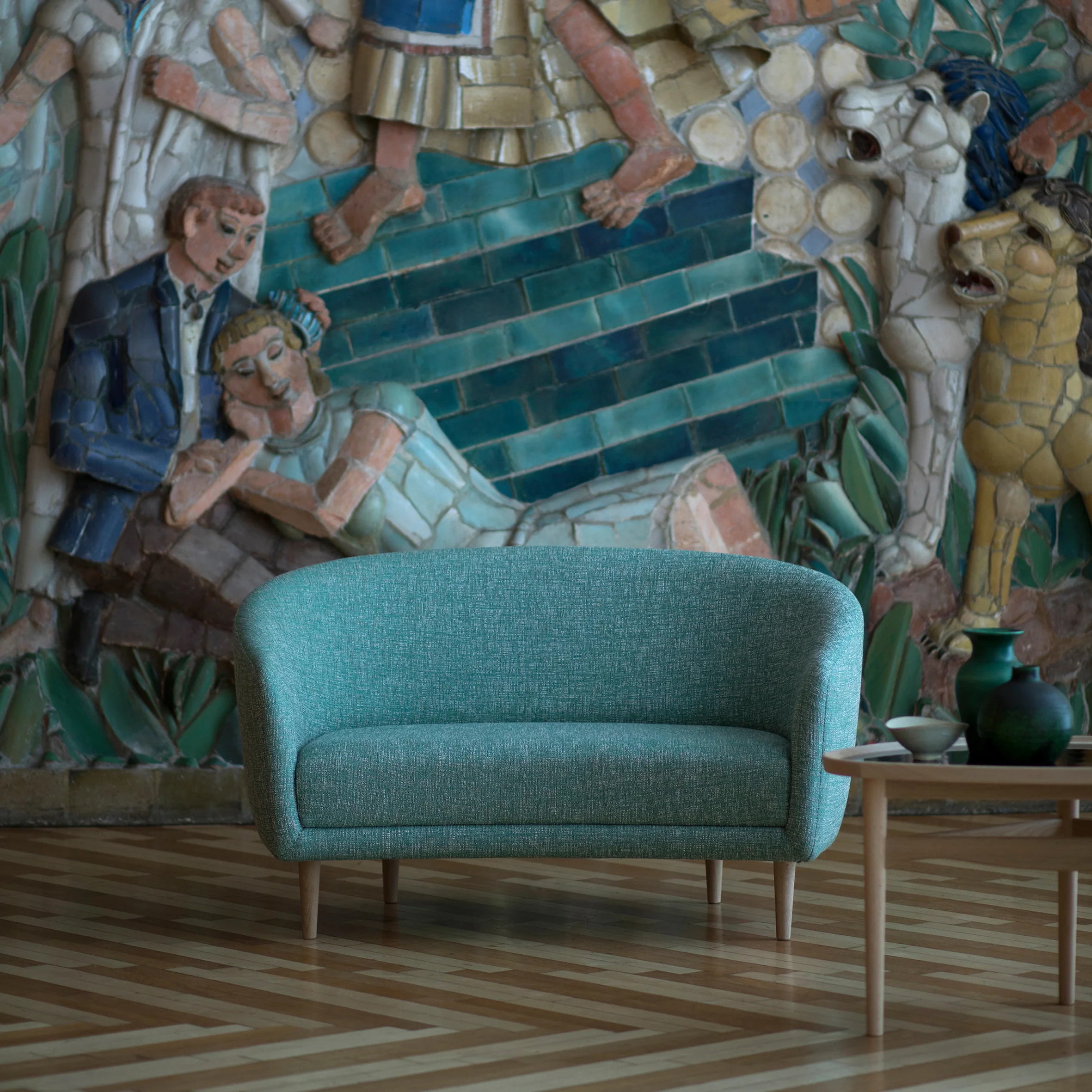 Little Mother Sofa - Image 20