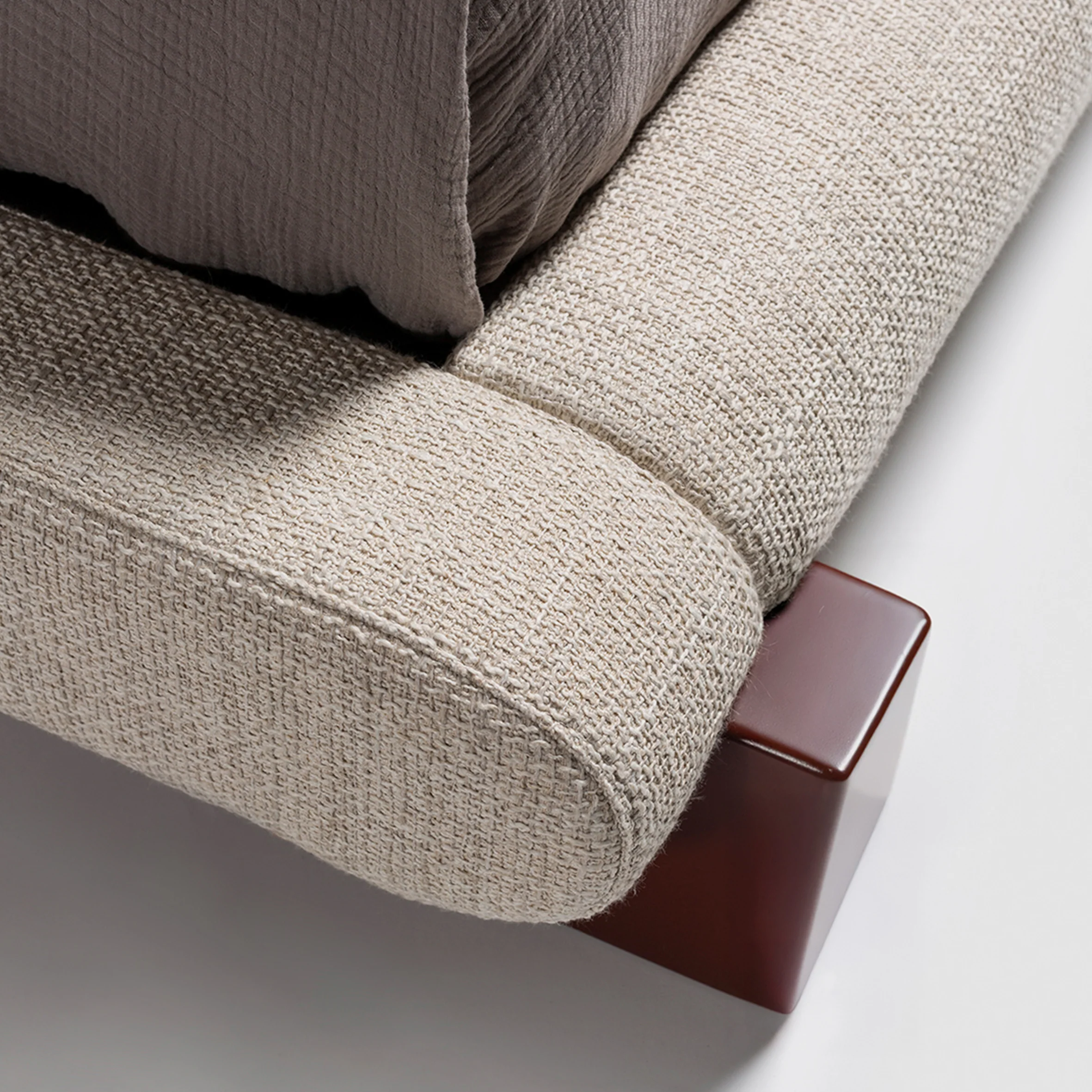 Maki Bed - Image 3