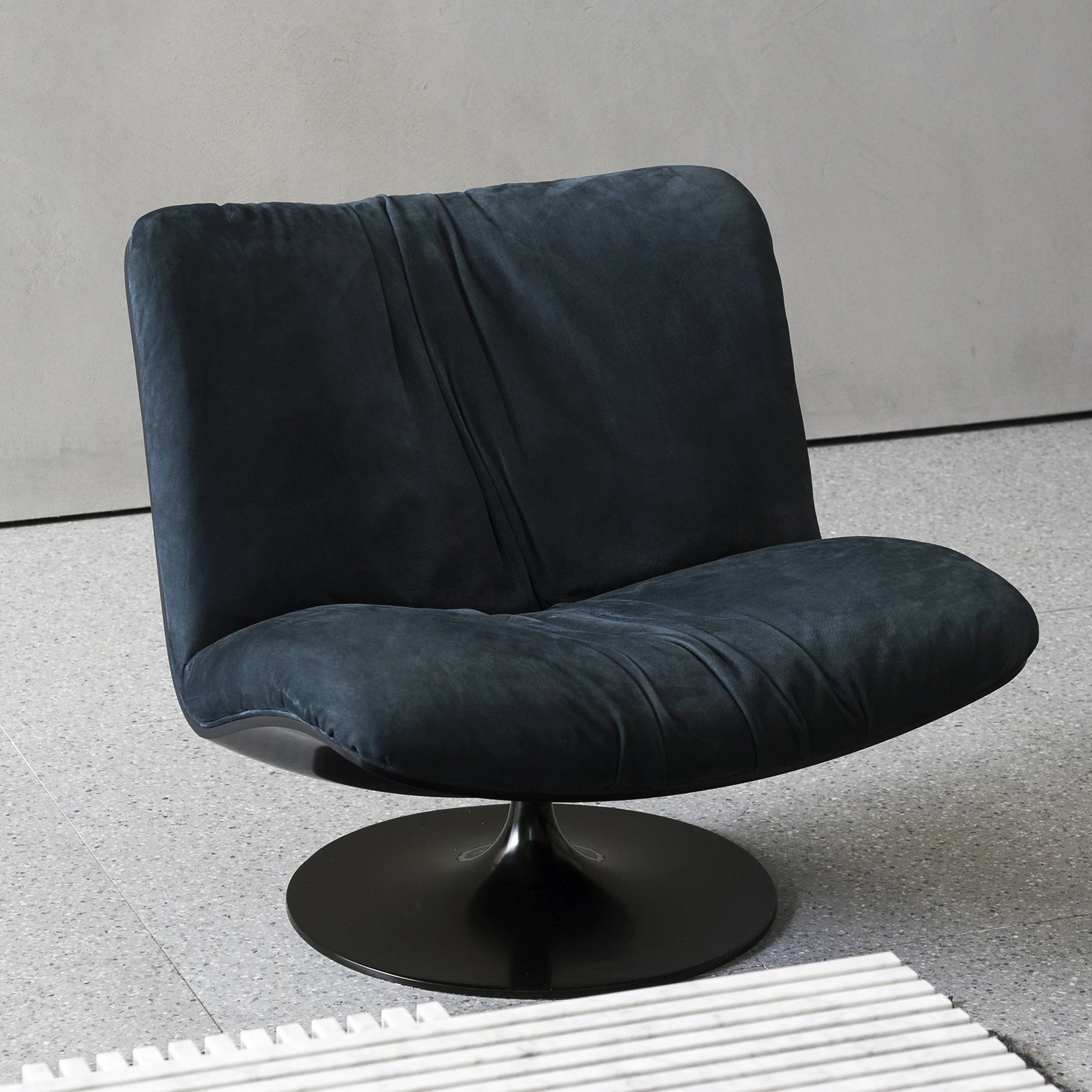 Marilyn Lounge Chair - Image 6