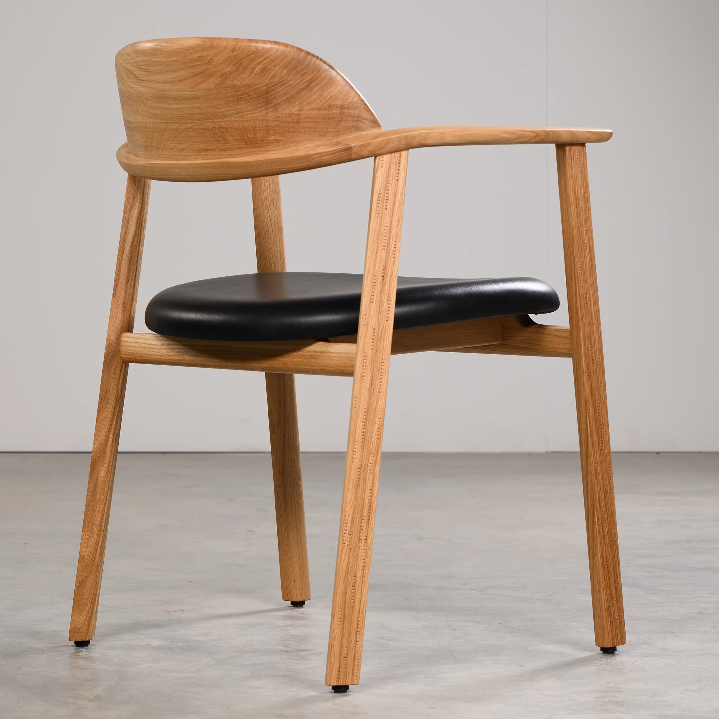 Mati Armchair - Image 5