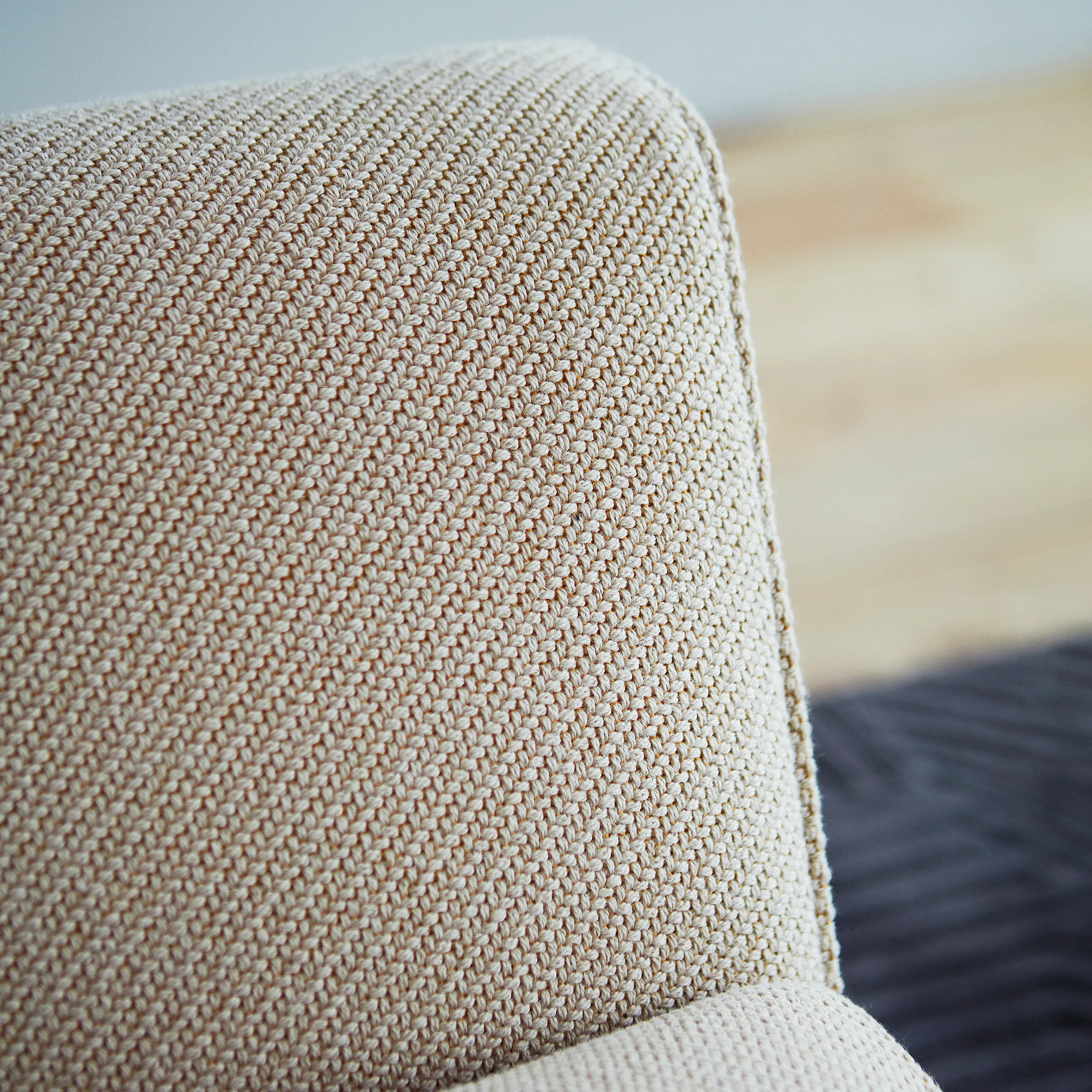 McQueen Sofa - Image 8