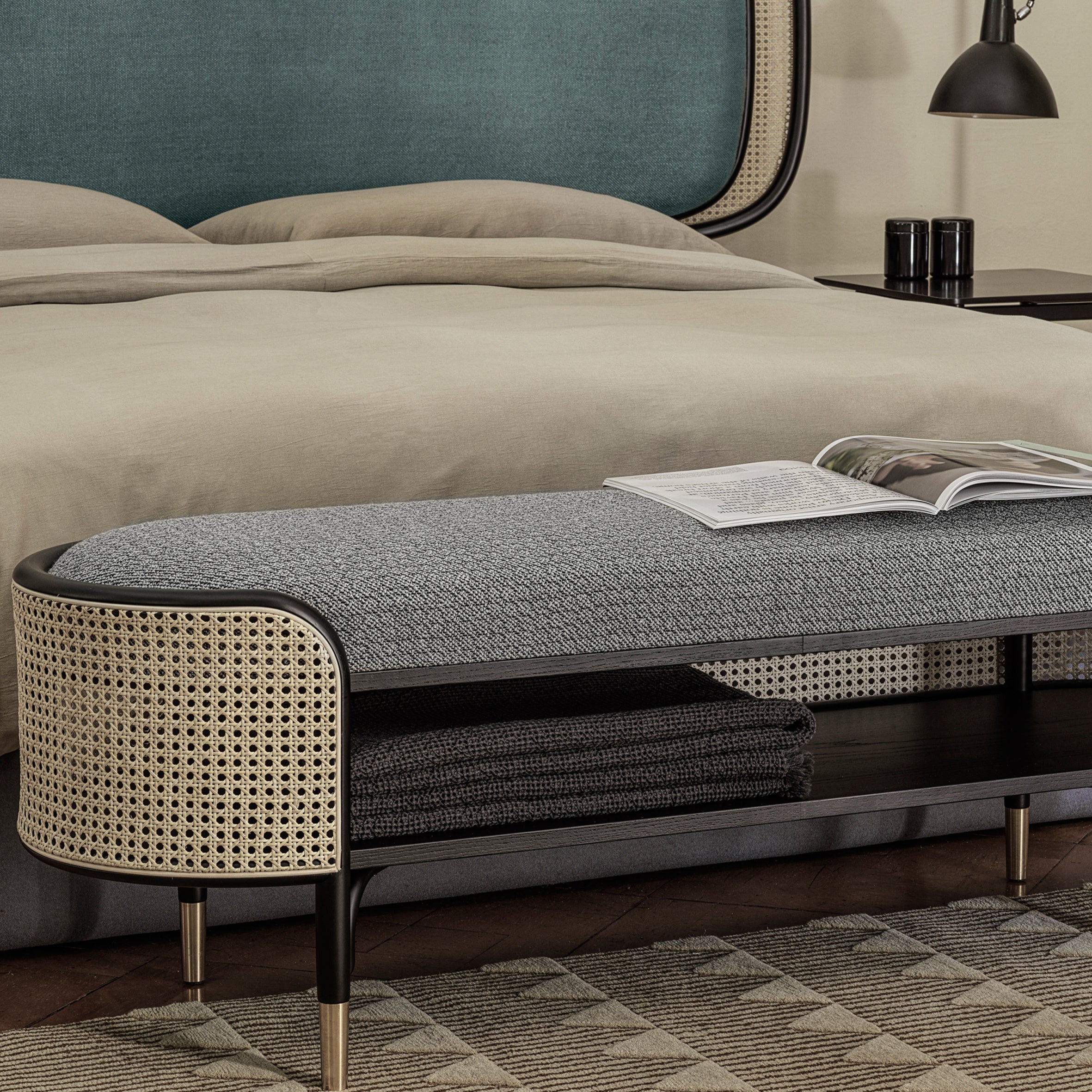 Mos Bench - Image 5