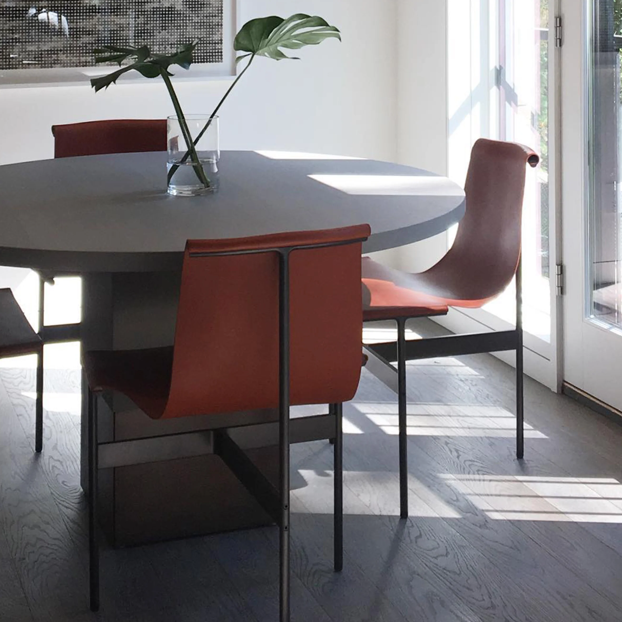 Nota Bene Round Dining Table - Image 3