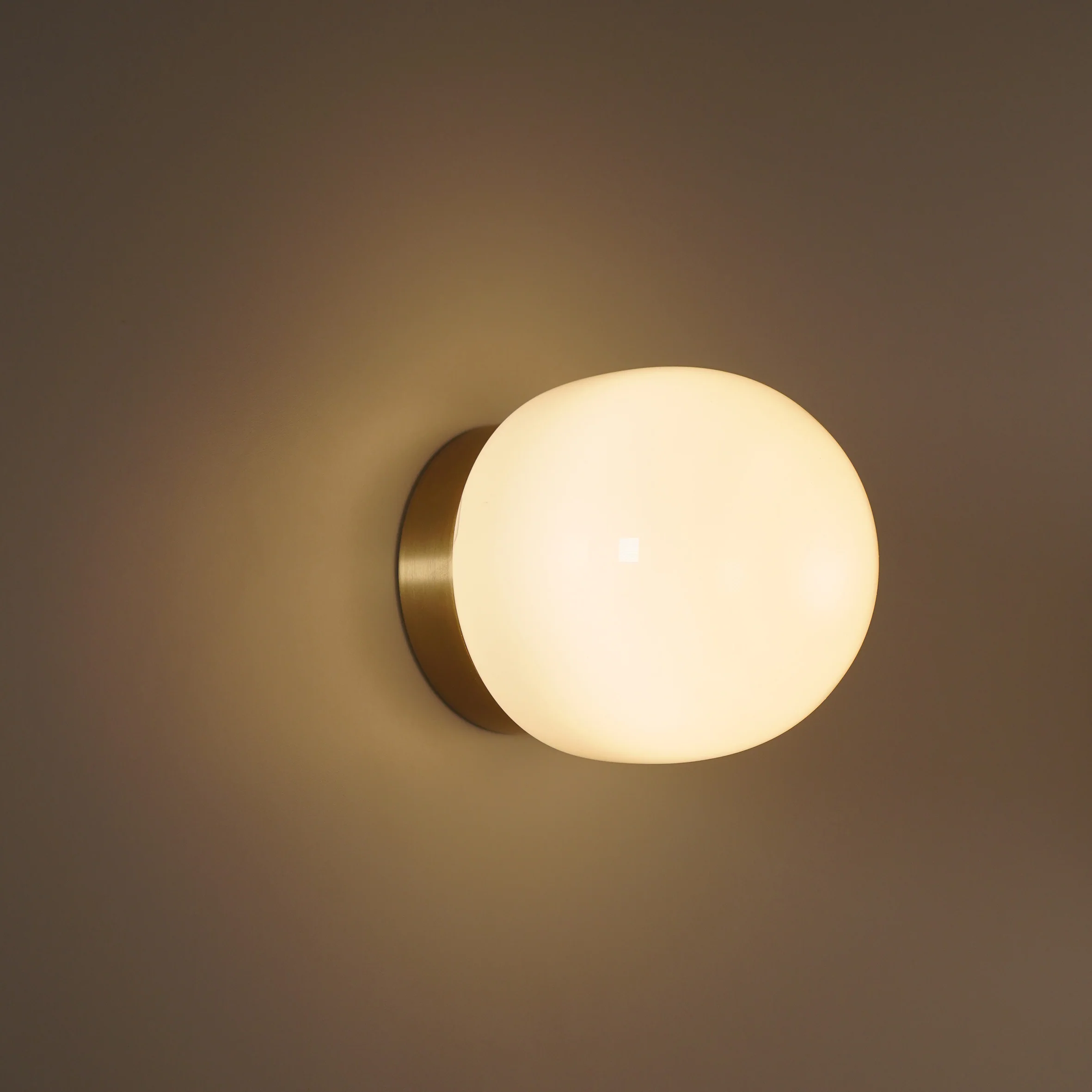 Nuvol Simple Wall Light - Image 2