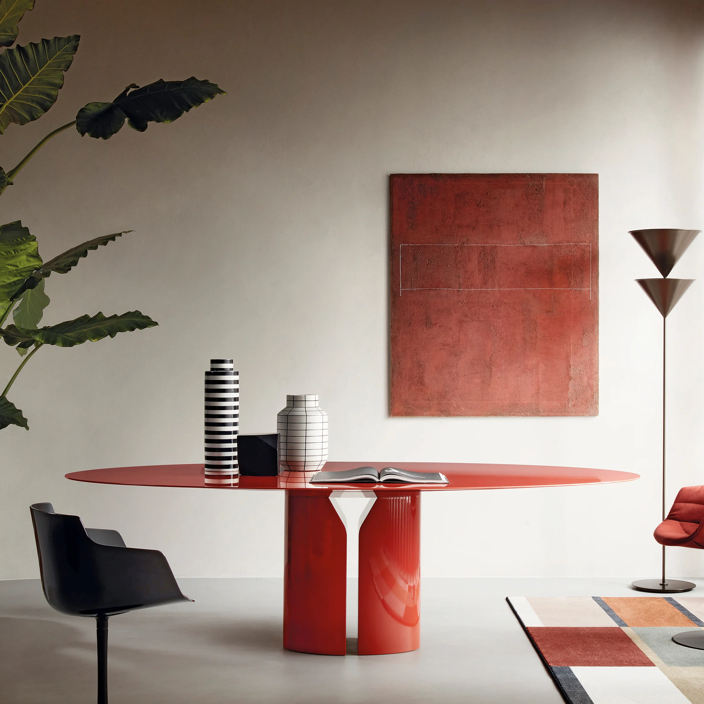 NVL Round Dining Table - Image 11