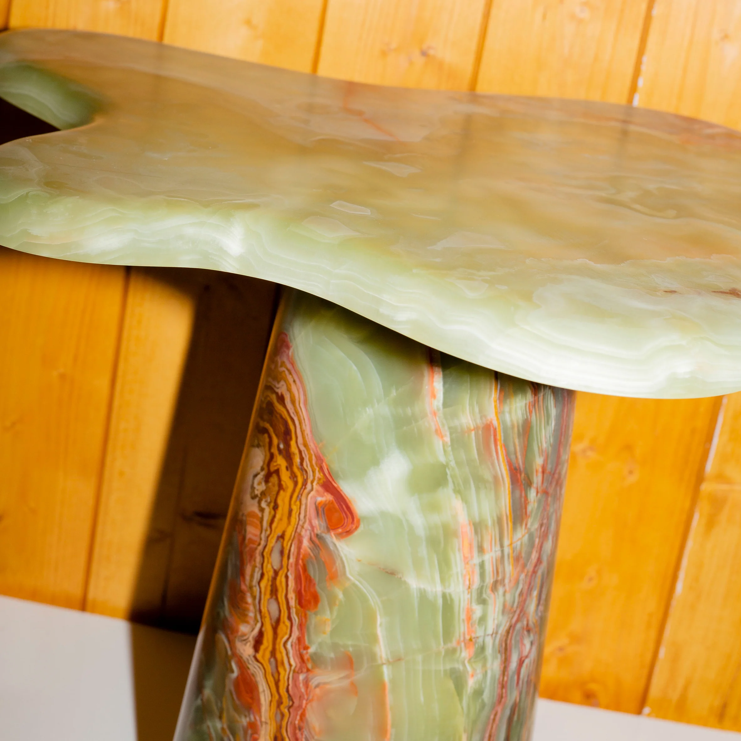 Ondamarmo Side Table - Onyx - Image 6