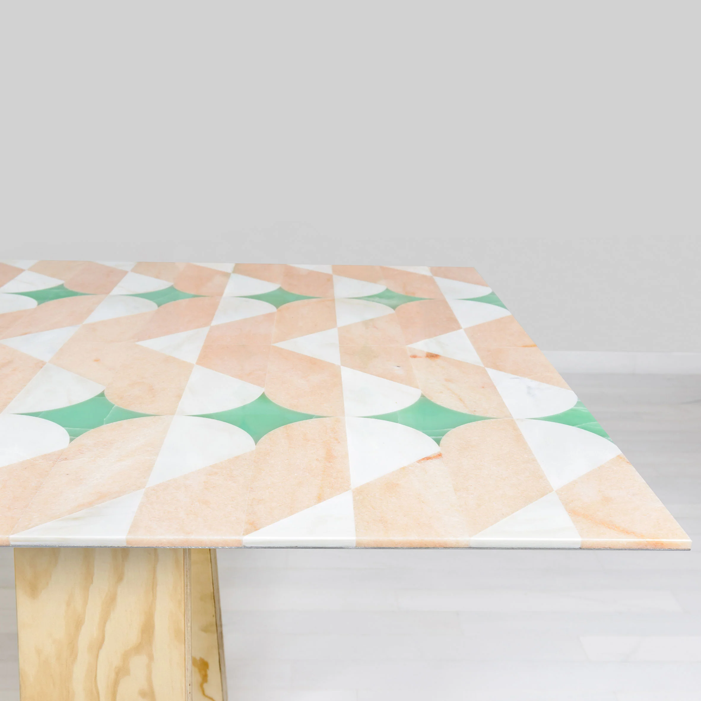 Papiro Dining Table - Image 8