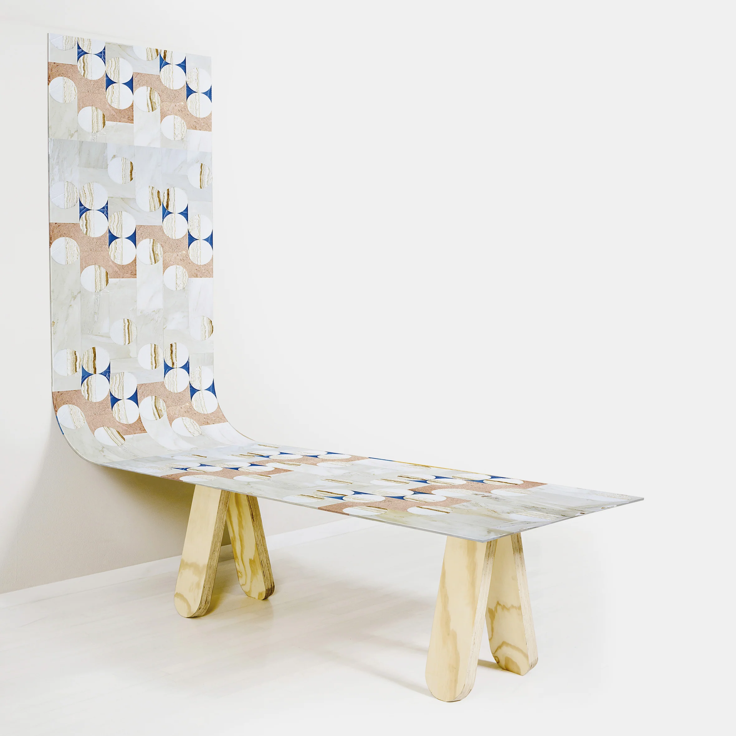 Papiro Dining Table - Image 9