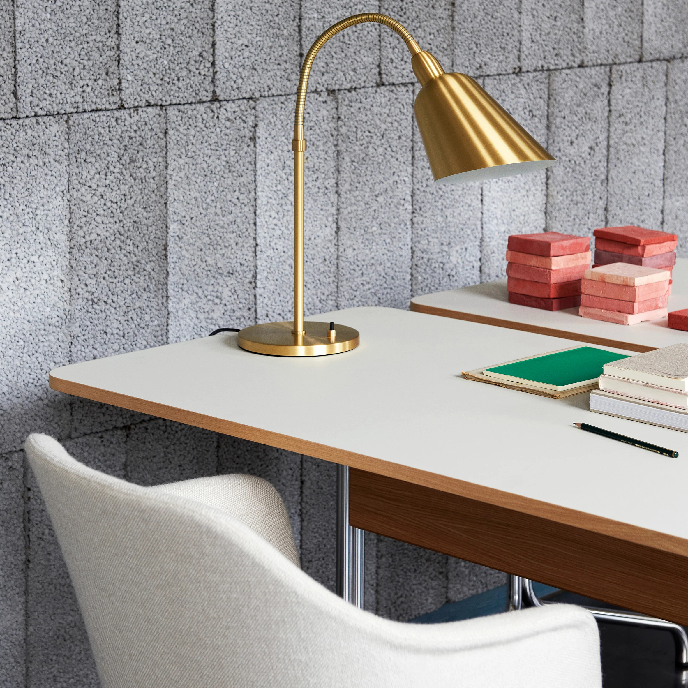 Pavilion Desk AV16 - Image 10