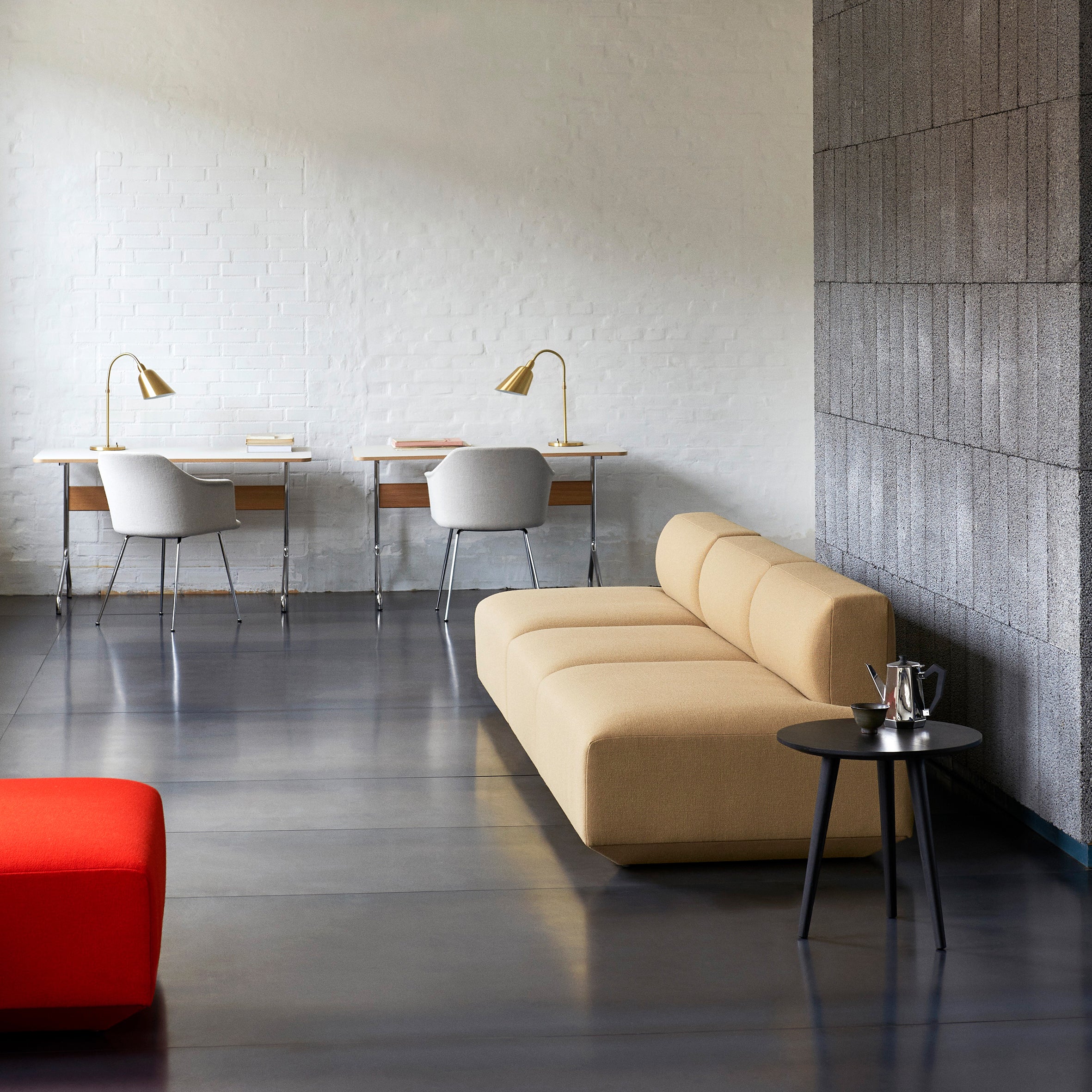 Pavilion Desk AV16 - Image 11