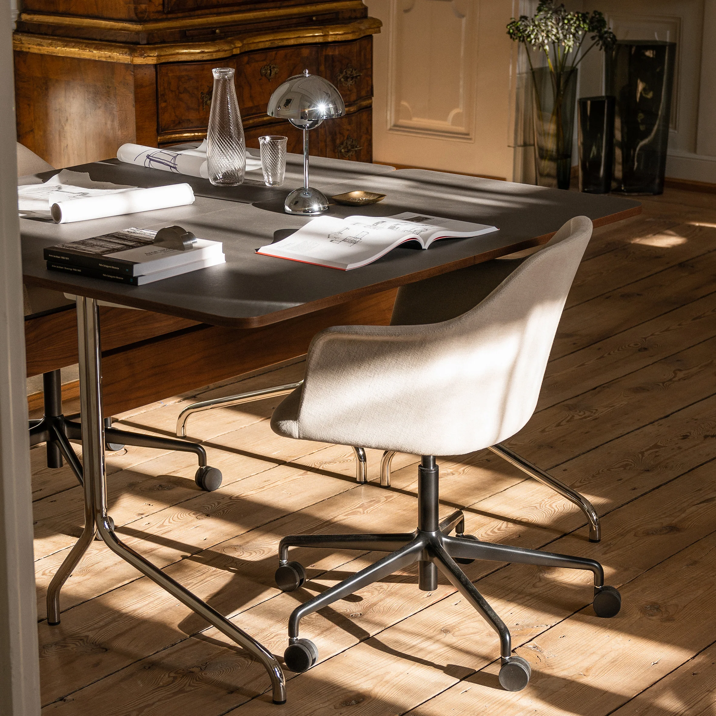 Pavilion Desk AV16 - Image 8