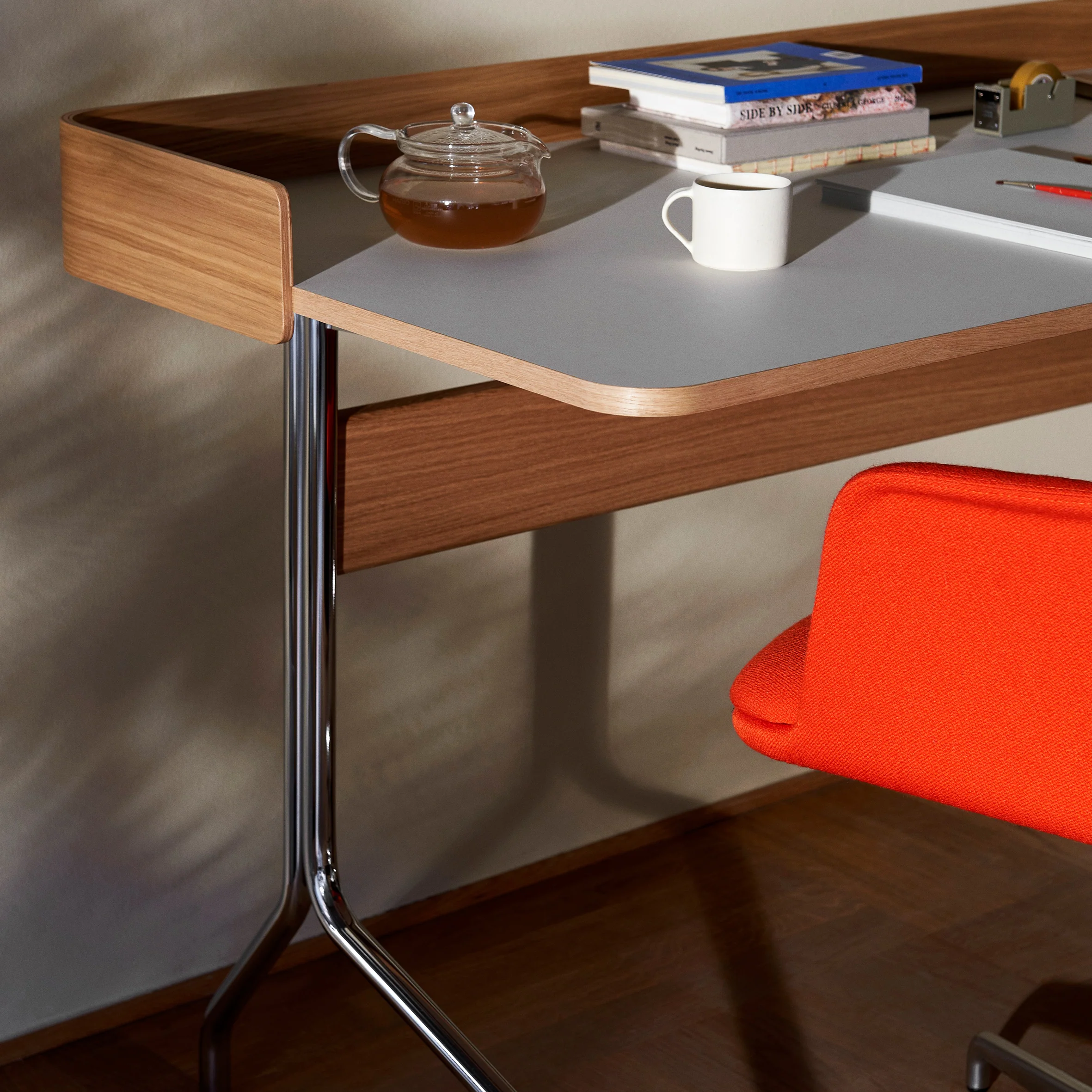 Pavilion Desk AV17 - Image 11