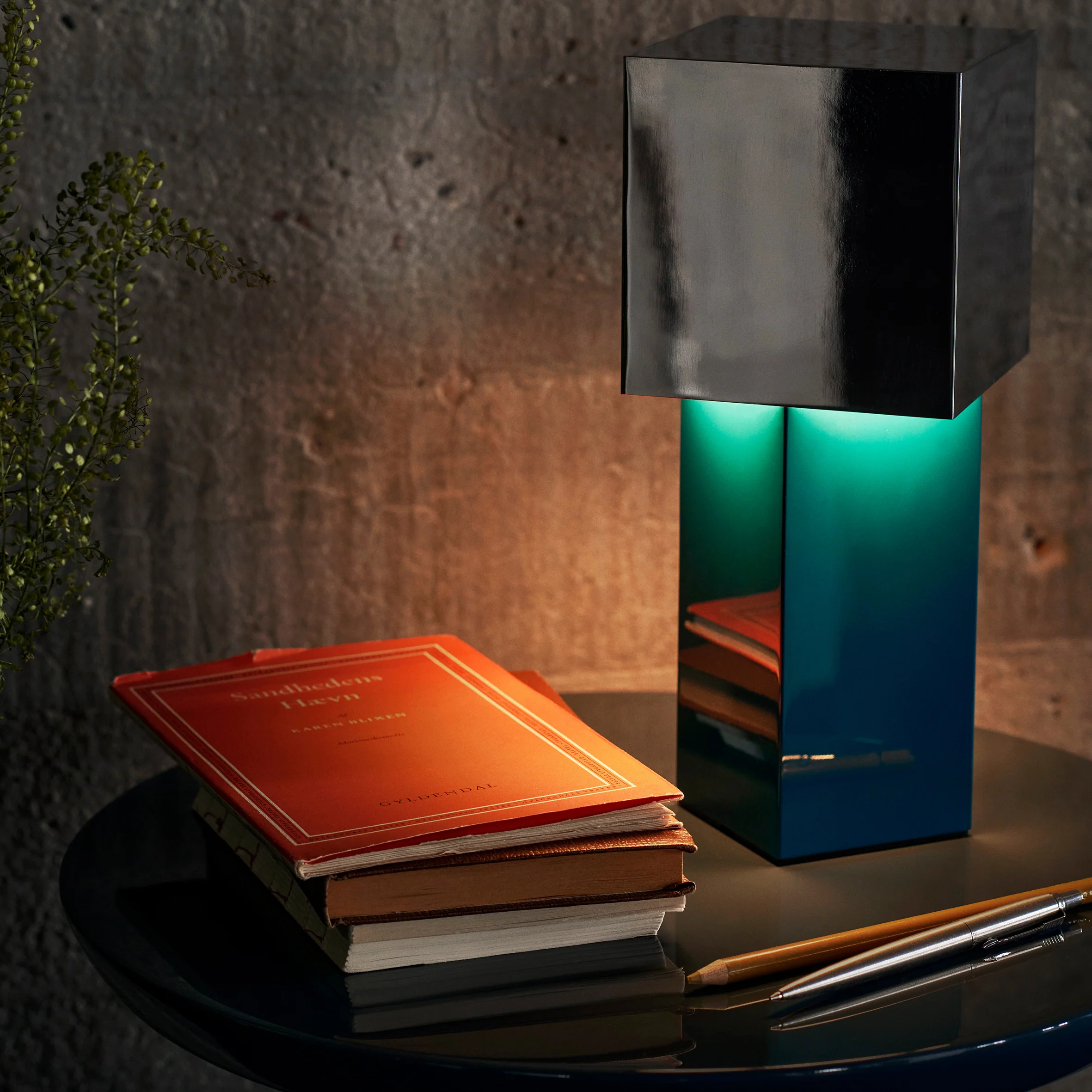 Pivot Portable Table Lamp ATD7 - Image 7