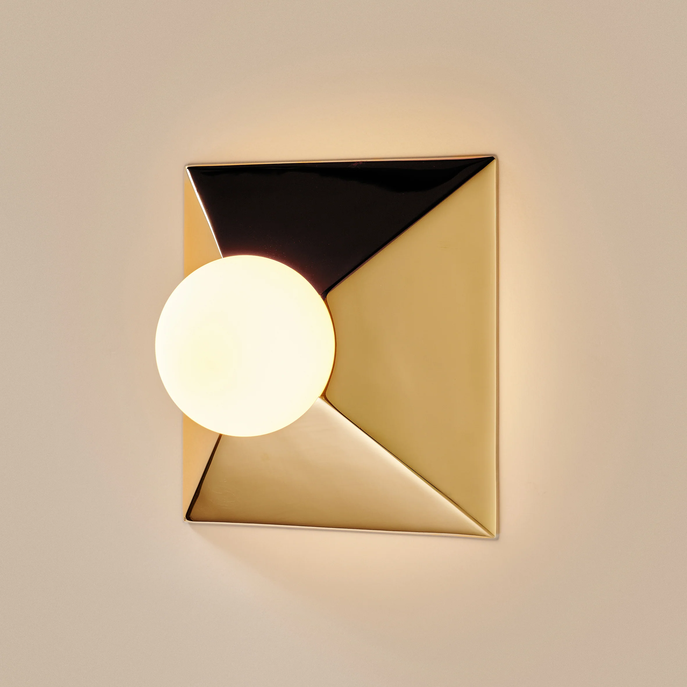 Pyramid Sconce - Image 2