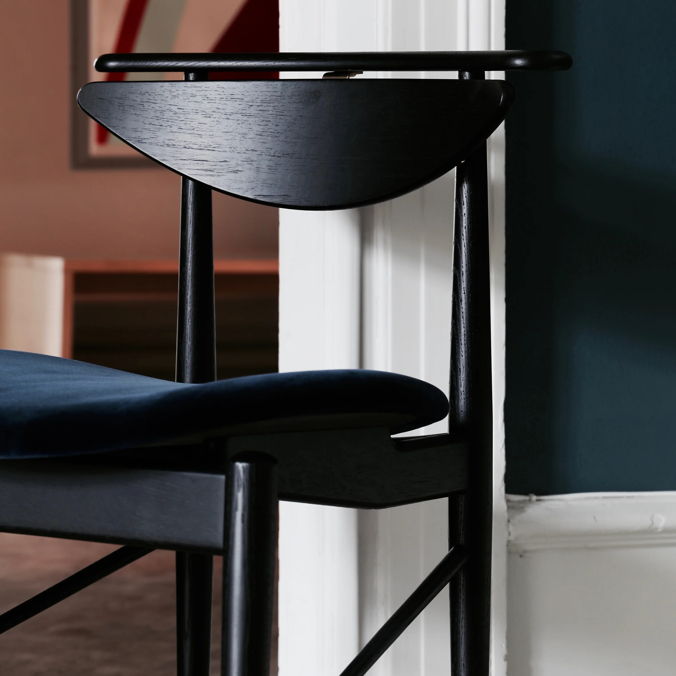 Reading Chair - Image 19