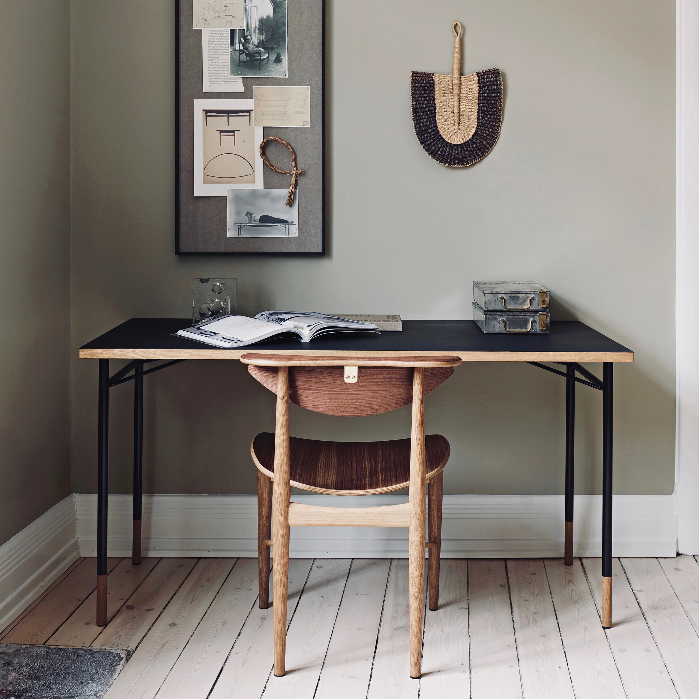 Reading Chair - Image 22