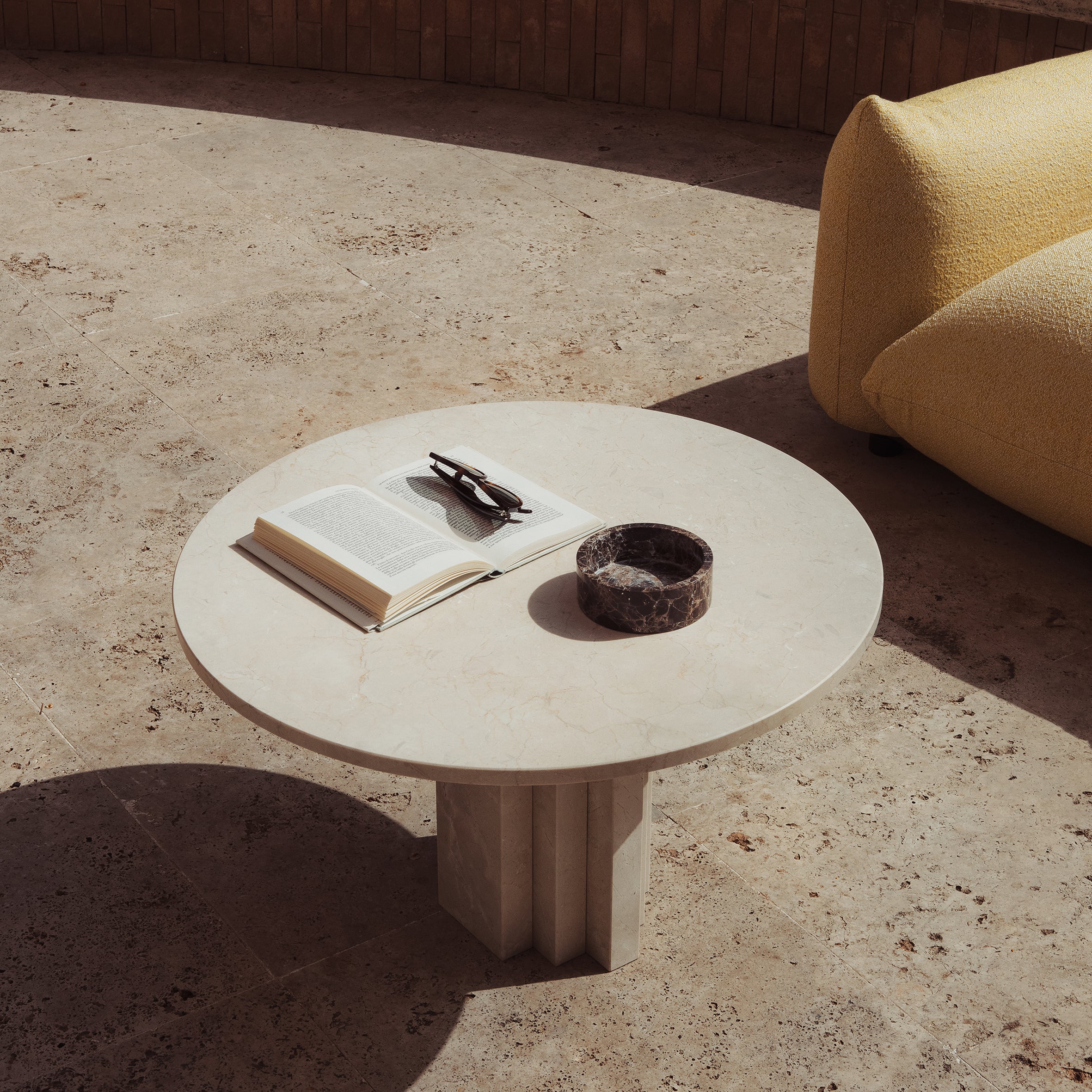 Scalea Table - Image 4